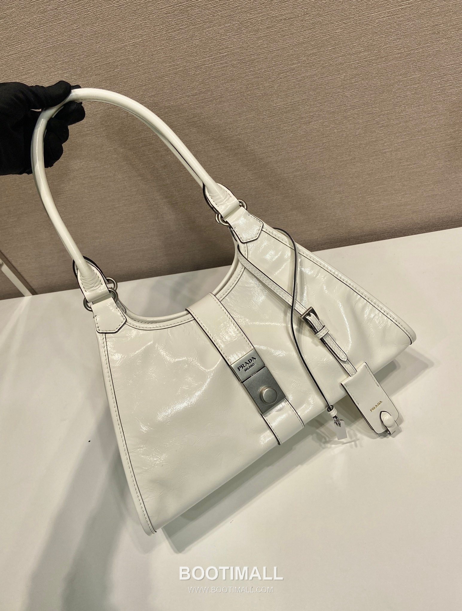 Prada Waxed Leather Top Handle Bag with Buckle Lock and Strap 프라다 왁스 레더 버클락 스트랩 토트백 1BG563 30.5cm 2