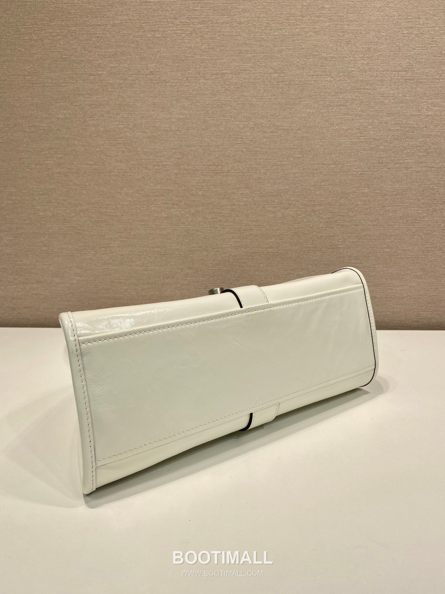 Prada Waxed Leather Top Handle Bag with Buckle Lock and Strap 프라다 왁스 레더 버클락 스트랩 토트백 1BG563 30.5cm 6