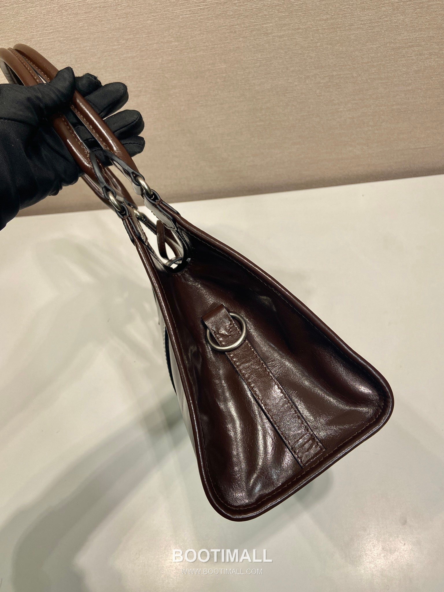 Prada Waxed Leather Top Handle Bag with Buckle Lock and Strap 프라다 왁스 레더 버클락 스트랩 토트백 1BG563 30.5cm 5