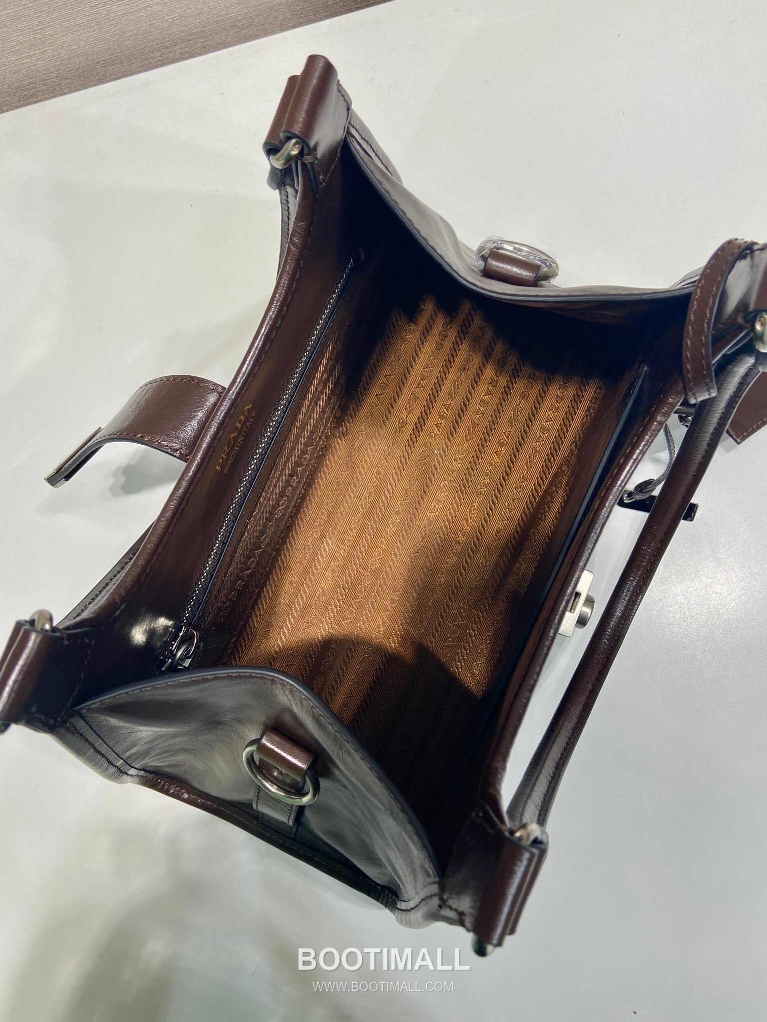 Prada Waxed Leather Top Handle Bag with Buckle Lock and Strap 프라다 왁스 레더 버클락 스트랩 토트백 1BG563 30.5cm 8