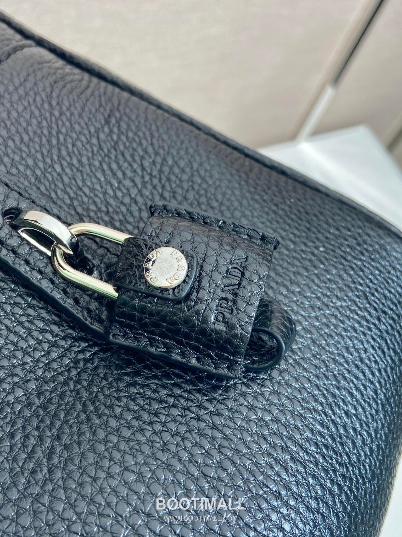 Prada Deer Leather Briefcase with Lock Closure and Name Tag Detail 프라다 디어 레더 락 클로저 네임태그 브리프케이스 2VE027 40cm 6