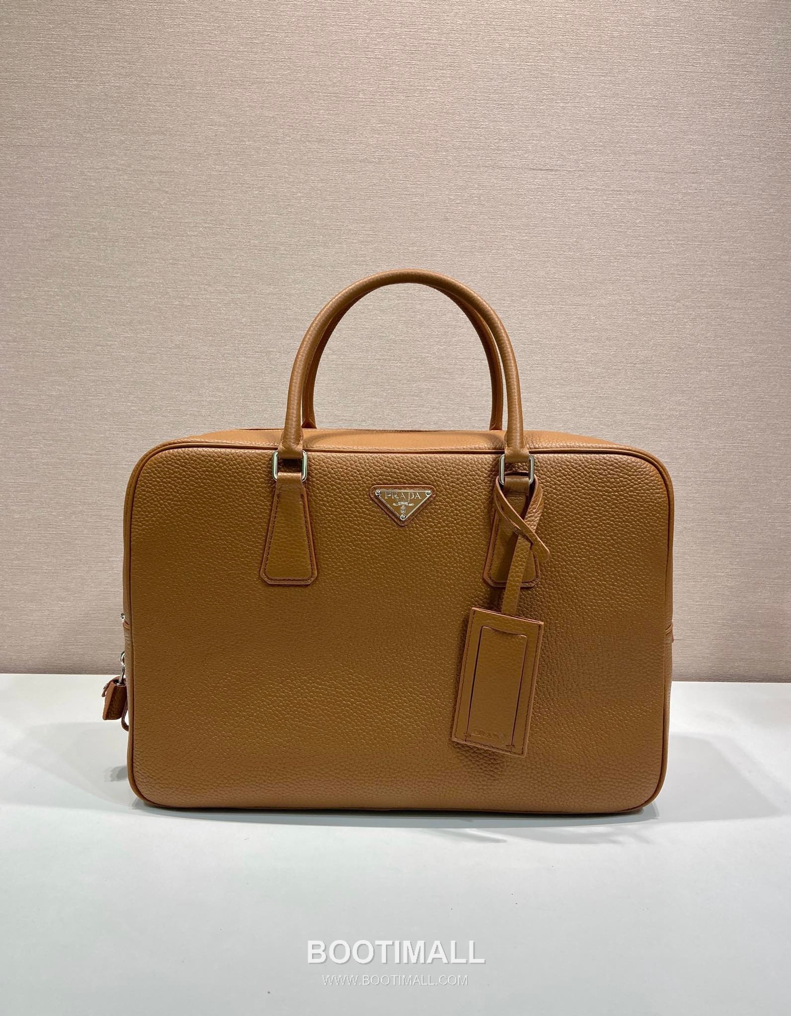 Prada Deer Leather Briefcase with Lock Closure and Name Tag Detail 프라다 디어 레더 락 클로저 네임태그 브리프케이스 2VE027 40cm 1