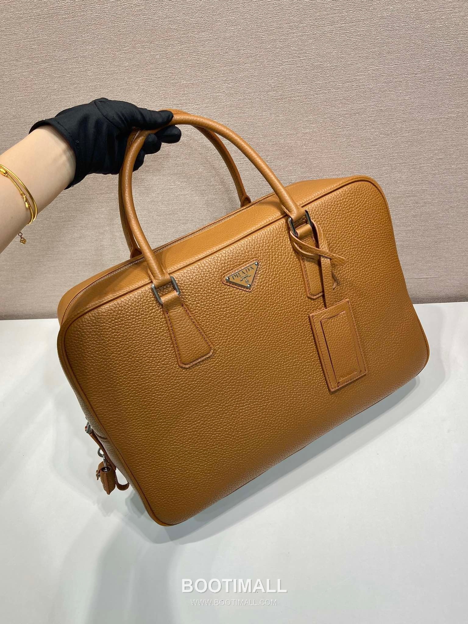 Prada Deer Leather Briefcase with Lock Closure and Name Tag Detail 프라다 디어 레더 락 클로저 네임태그 브리프케이스 2VE027 40cm 3