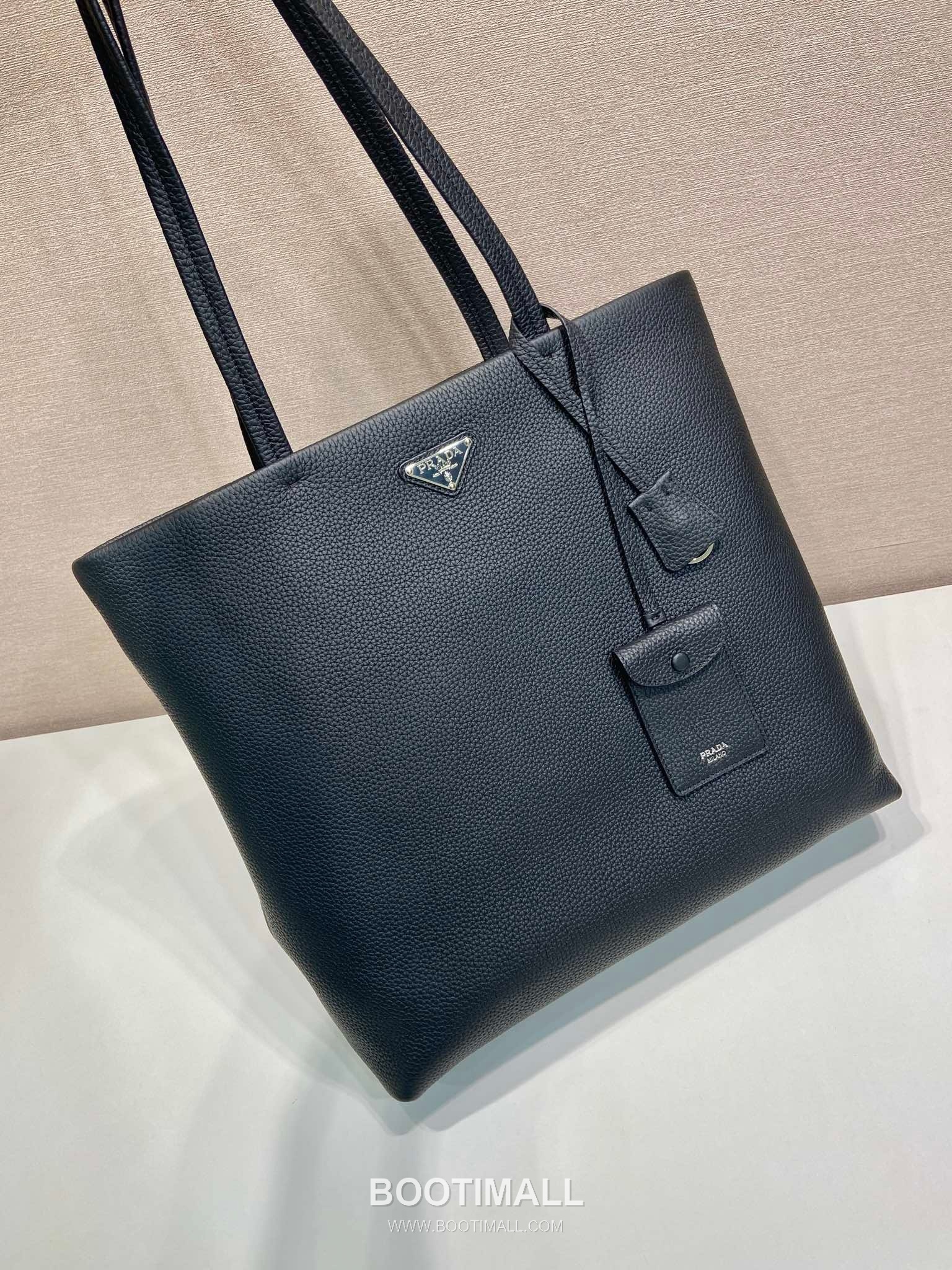 Prada Deer Grain Leather Tote Bag with Enamel Triangle Logo and Name Tag 프라다 디어 그레인 레더 삼각로고 네임태그 토트백 2VG130 38cm 3