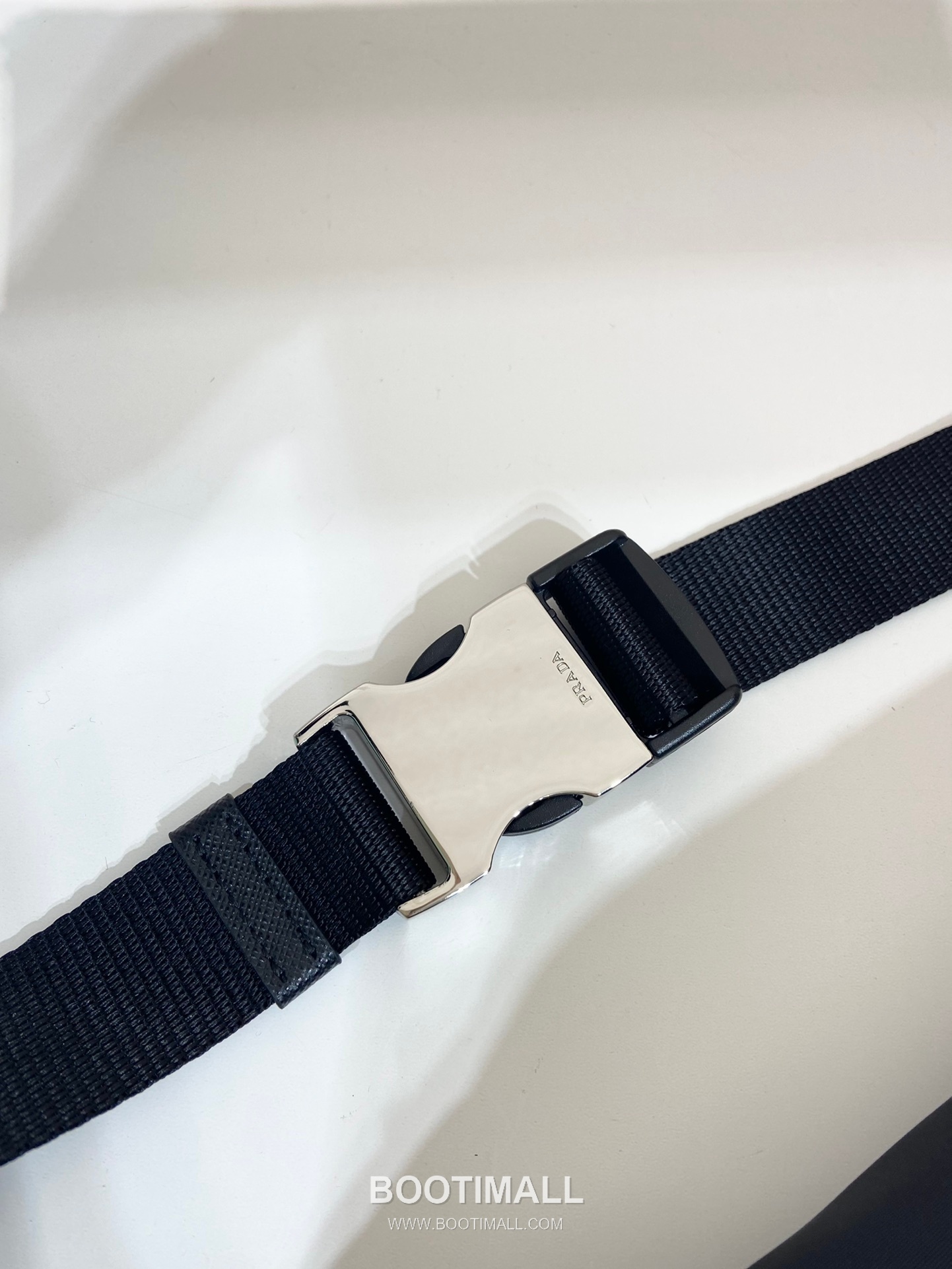 Prada Nylon Waist Bag with Adjustable Strap and Crossbody Design 프라다 나일론 스트랩 멀티웨이 웨이스트백 2VL033A 20cm 7