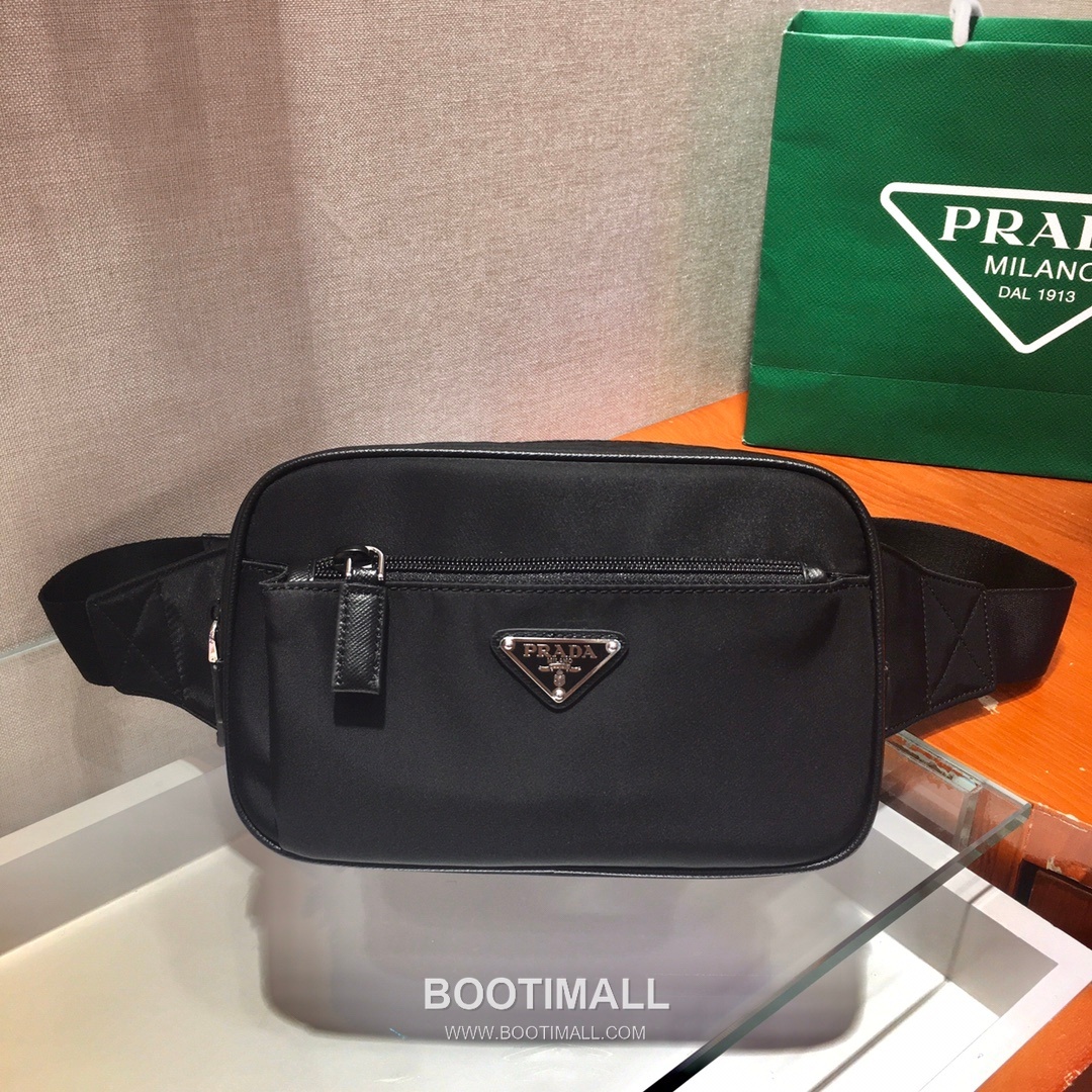 Prada Nylon Waist Bag with Buckle Strap and Triangle Logo 프라다 나일론 버클 스트랩 삼각로고 웨이스트백 2VL977 21cm 2