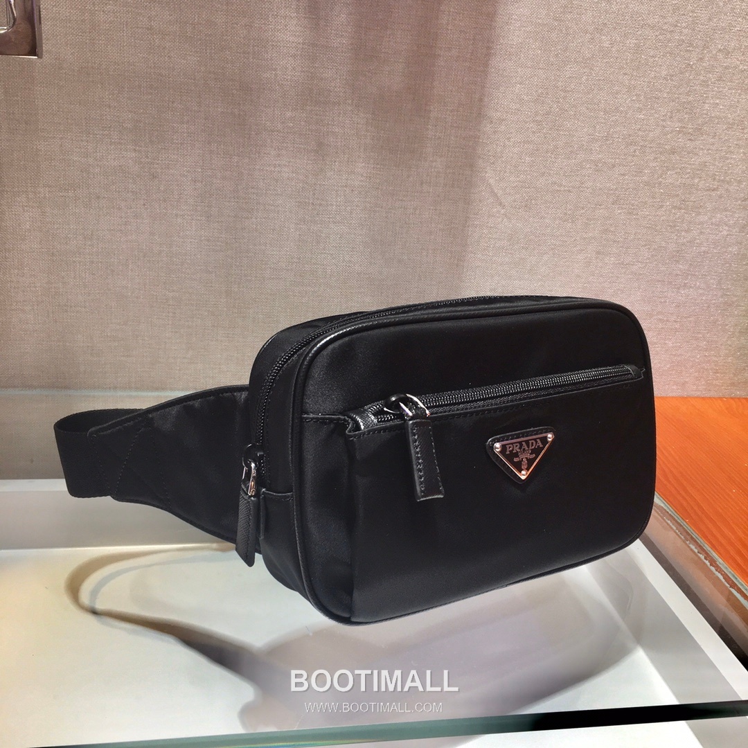 Prada Nylon Waist Bag with Buckle Strap and Triangle Logo 프라다 나일론 버클 스트랩 삼각로고 웨이스트백 2VL977 21cm 3