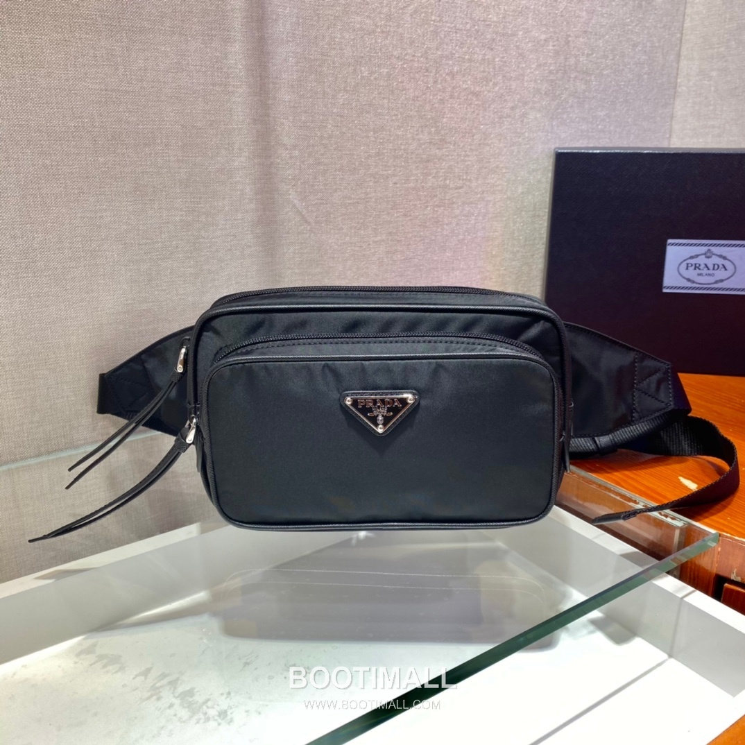 Prada Nylon Leather Waist Bag with Logo Detail and Zip Closure 프라다 나일론 레더 로고 디테일 지퍼 웨이스트백 1BL010 21cm 1
