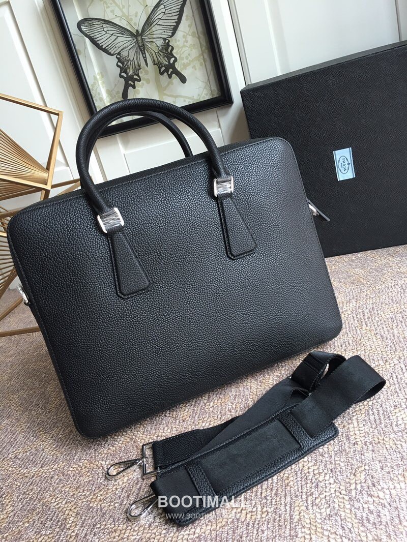 Prada Deer Grain Leather Tote Bag with Full Leather Construction 프라다 디어 그레인 레더 풀레더 토트백 36.5cm 4