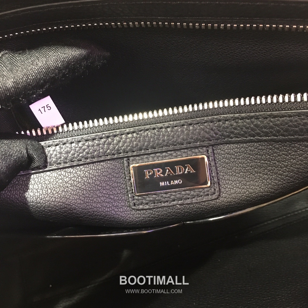 Prada Deer Grain Leather Tote Bag with Full Leather Construction 프라다 디어 그레인 레더 풀레더 토트백 36.5cm 8