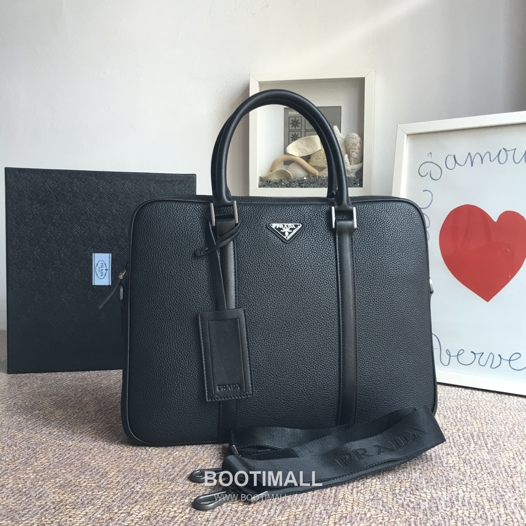 Prada Deer Grain Calfskin Briefcase with Gunmetal Hardware 프라다 디어 그레인 카프스킨 건메탈 하드웨어 브리프케이스 2VE368 36cm 1