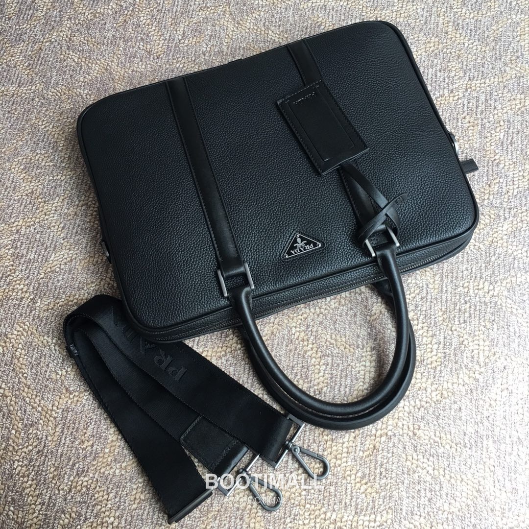 Prada Deer Grain Calfskin Briefcase with Gunmetal Hardware 프라다 디어 그레인 카프스킨 건메탈 하드웨어 브리프케이스 2VE368 36cm 4
