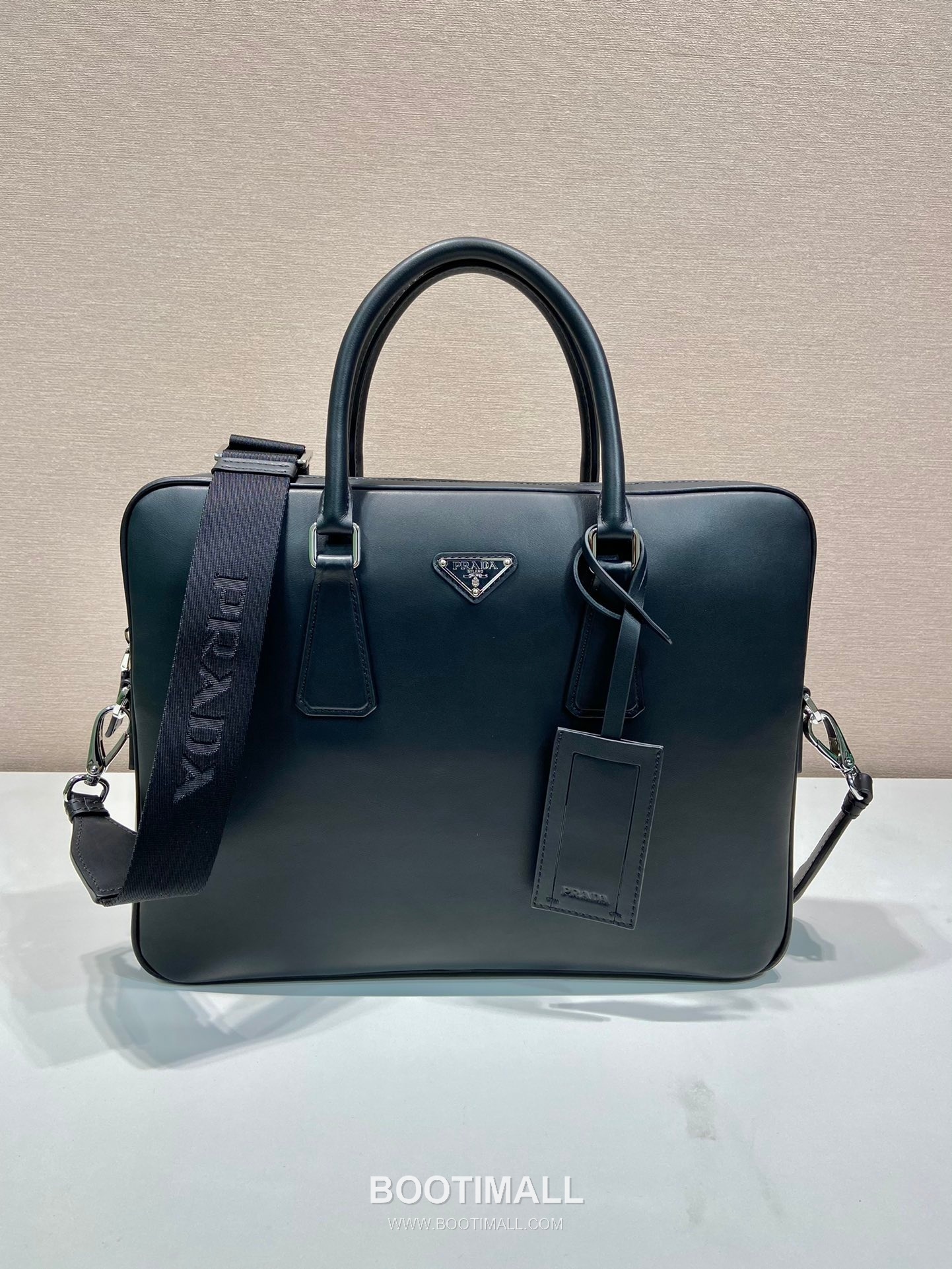 Prada Nappa Leather Briefcase with Dual Compartments and Nylon Strap 프라다 나파 레더 듀얼 컴파트먼트 나일론 스트랩 브리프케이스 2VE368 36cm 1