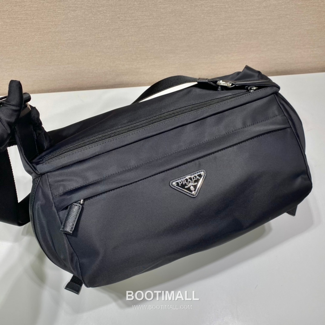 Prada Nylon Saffiano Leather Flap Messenger Bag with Triangle Logo 프라다 나일론 사피아노 레더 플랩 메신저백 2VH991A 32cm 2