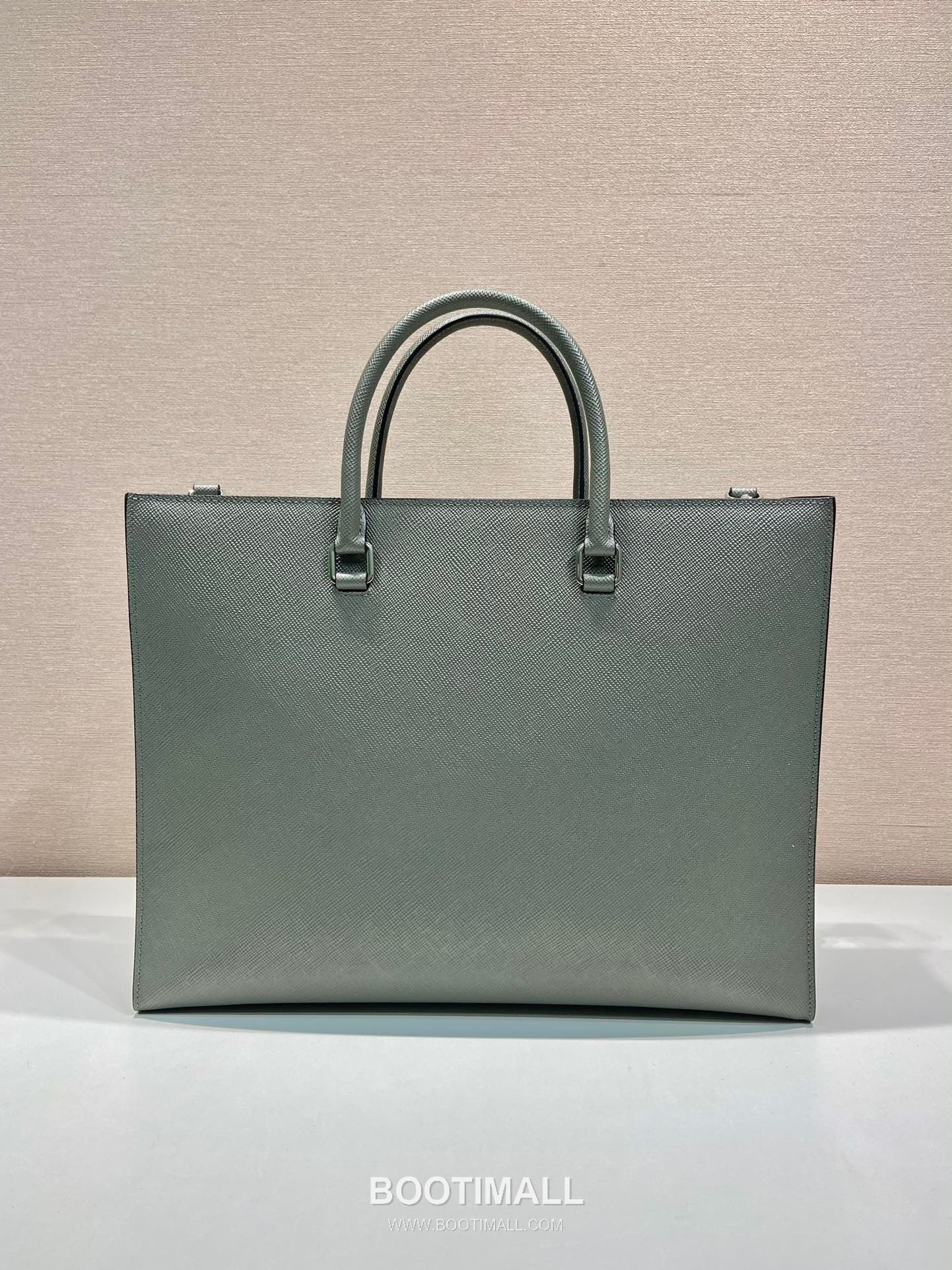 Prada Saffiano Leather Briefcase with Nylon Strap and Zip Closure 프라다 사피아노 레더 나일론 스트랩 지퍼 브리프케이스 2VG101 40cm 5