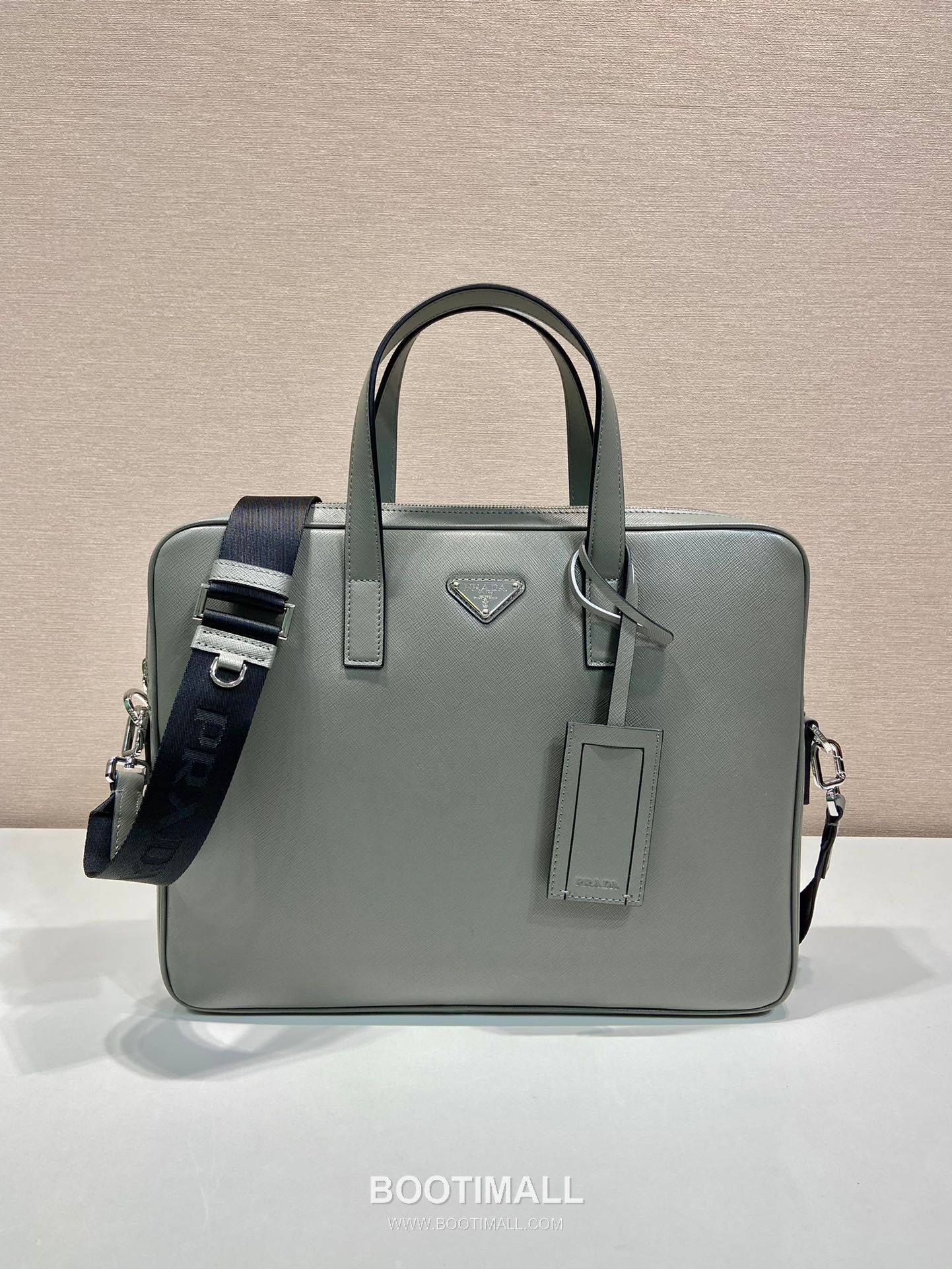 Prada Saffiano Leather Briefcase with Nylon Strap and Dual Pocket Design 프라다 사피아노 레더 나일론 스트랩 듀얼 포켓 브리프케이스 2VE368 36cm 1