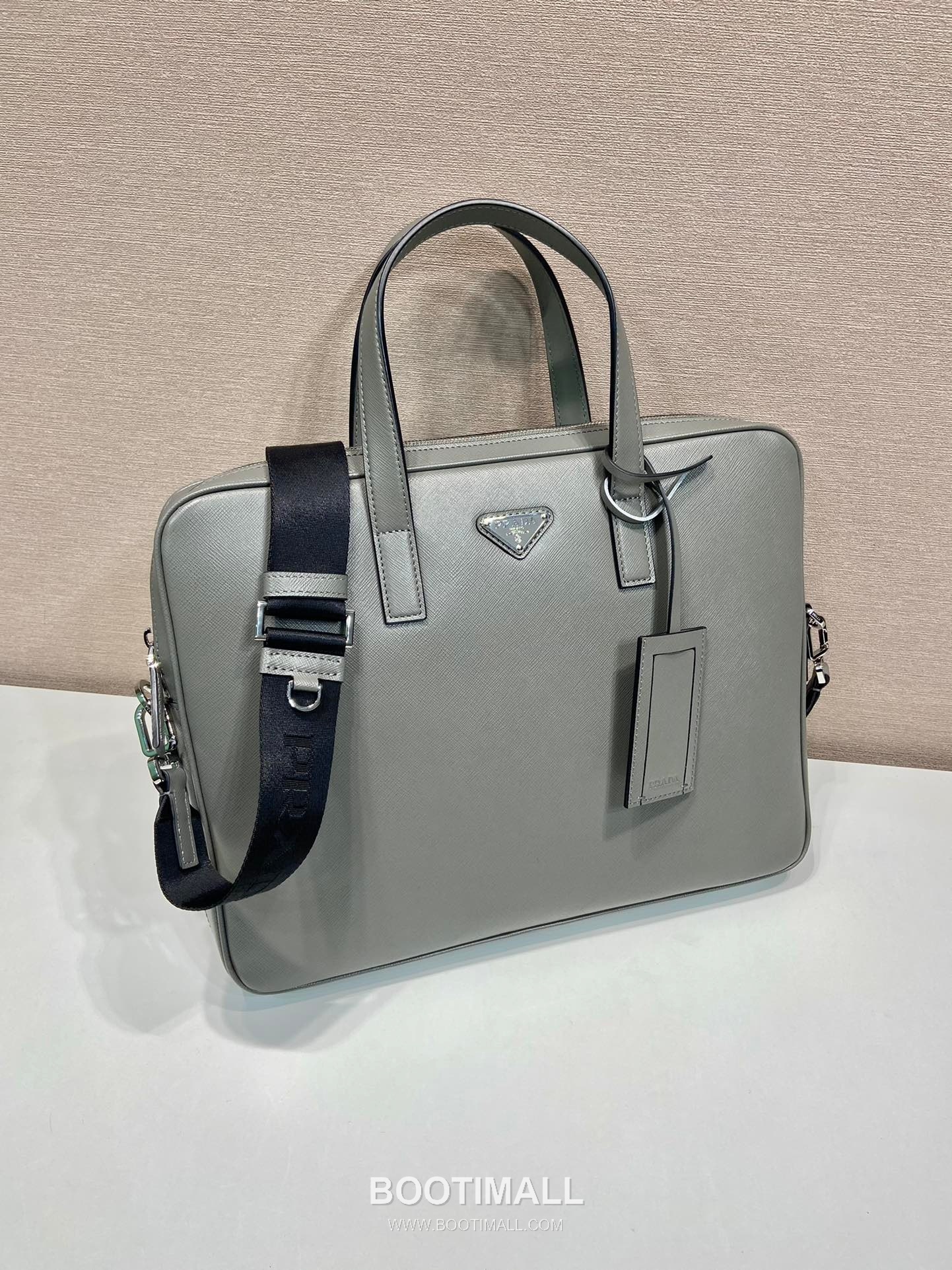 Prada Saffiano Leather Briefcase with Nylon Strap and Dual Pocket Design 프라다 사피아노 레더 나일론 스트랩 듀얼 포켓 브리프케이스 2VE368 36cm 2