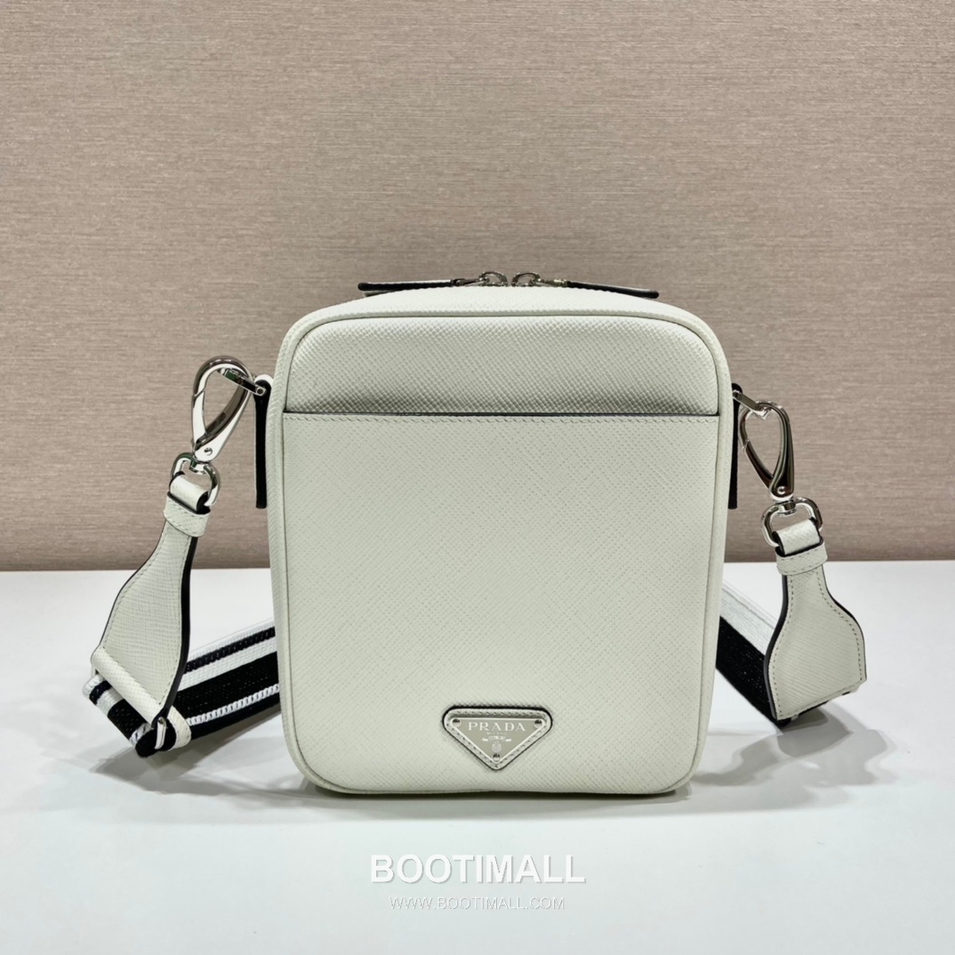 Prada Saffiano Leather Crossbody Bag with Embroidered Strap and Triangle Logo 프라다 사피아노 레더 자수 스트랩 삼각로고 크로스백 2VH154 19cm 4
