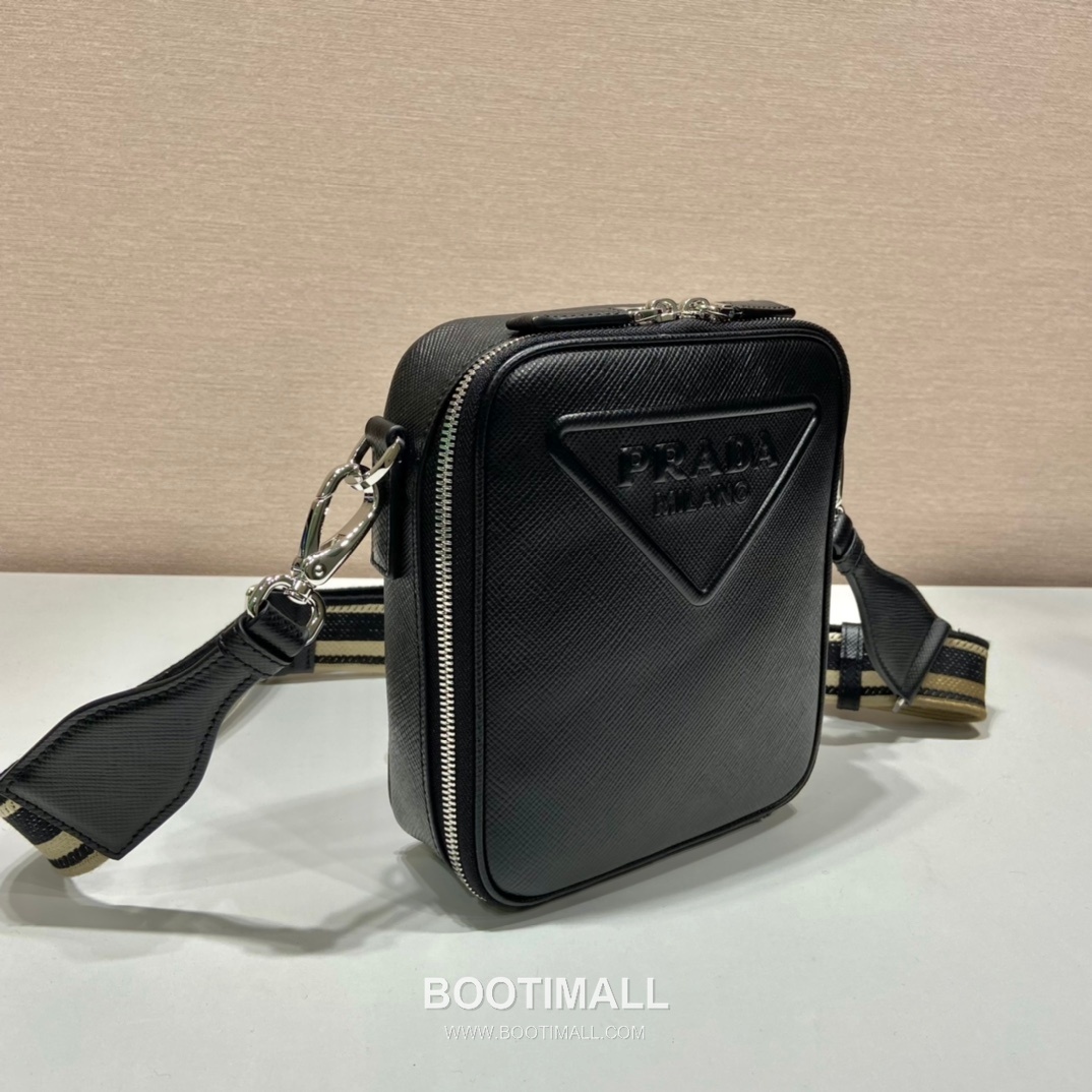Prada Saffiano Leather Crossbody Bag with Embroidered Strap and Triangle Logo 프라다 사피아노 레더 자수 스트랩 삼각로고 크로스백 2VH154 19cm 3