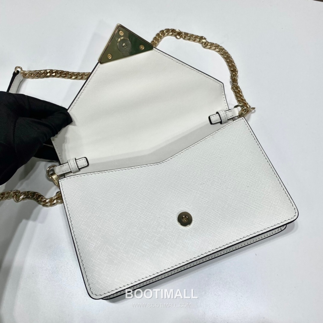 Prada Saffiano Leather Flap Crossbody Bag with Enamel Triangle Logo 프라다 사피아노 레더 플랩 삼각로고 크로스백 1BD318 21.5cm 7