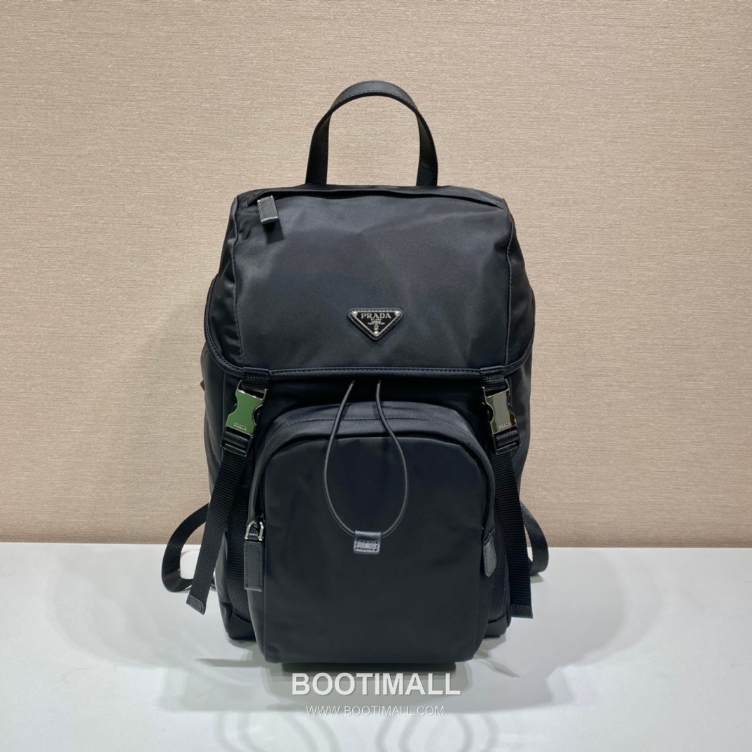 Prada Re-Nylon Saffiano Leather Backpack with Stripe Detail 프라다 리나일론 사피아노 레더 스트라이프 디테일 백팩 2VZ135 27cm 5