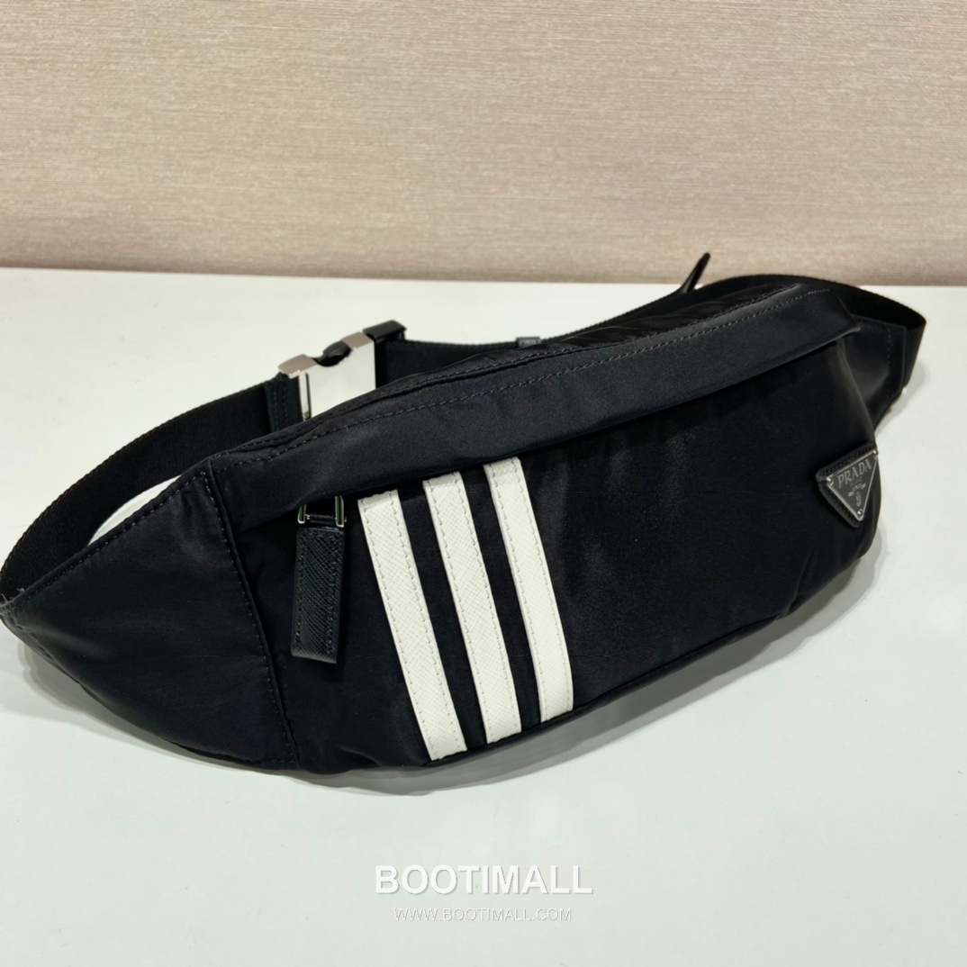 Prada Re-Nylon Saffiano Leather Waist Bag with Stripe Detail 프라다 리나일론 사피아노 레더 스트라이프 웨이스트백 2VL034 26cm 3