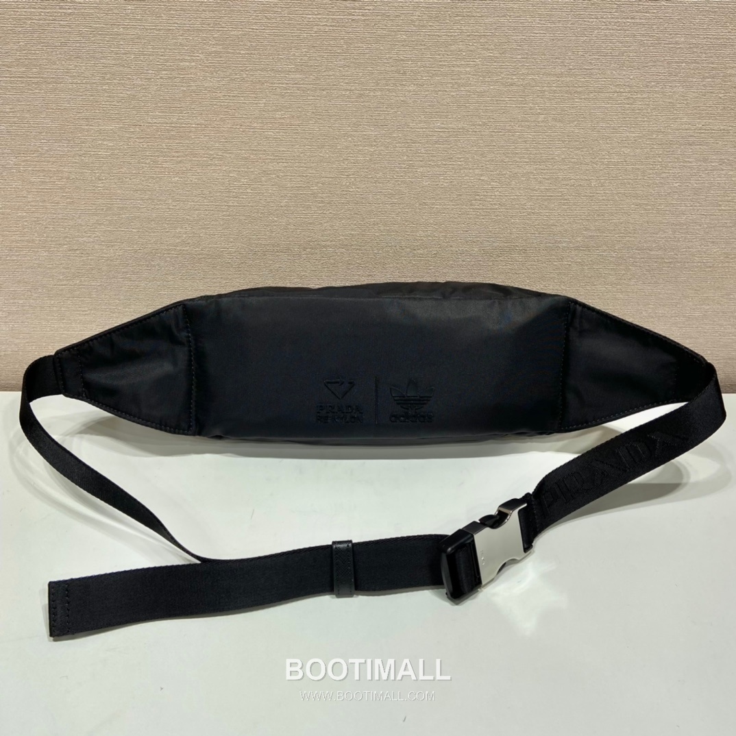 Prada Re-Nylon Saffiano Leather Waist Bag with Stripe Detail 프라다 리나일론 사피아노 레더 스트라이프 웨이스트백 2VL034 26cm 4