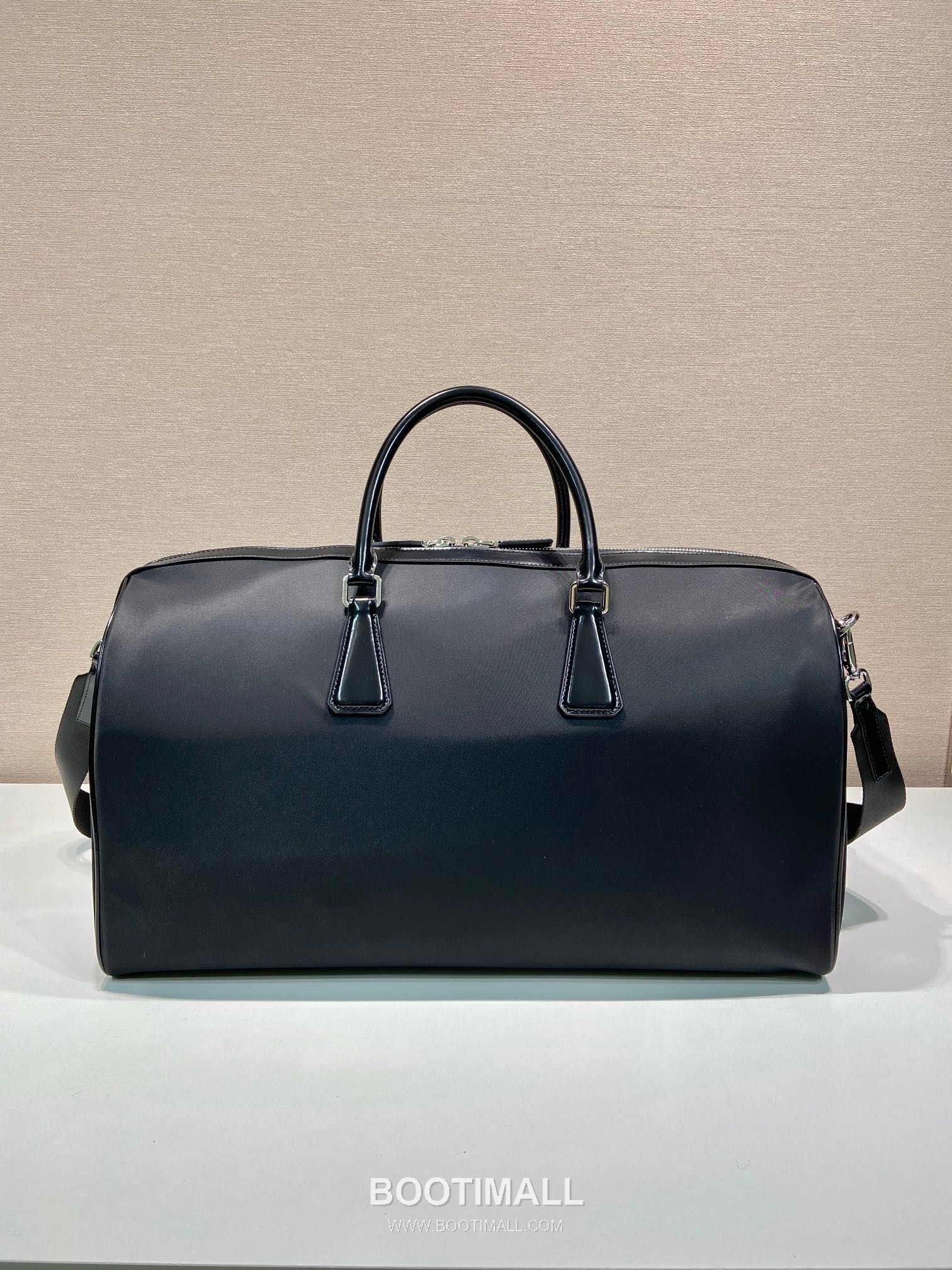 Prada Re-Nylon Travel Bag with Leather Trim and Triangle Logo 프라다 리나일론 레더 트림 삼각로고 트래블백 2VC018 50cm 4