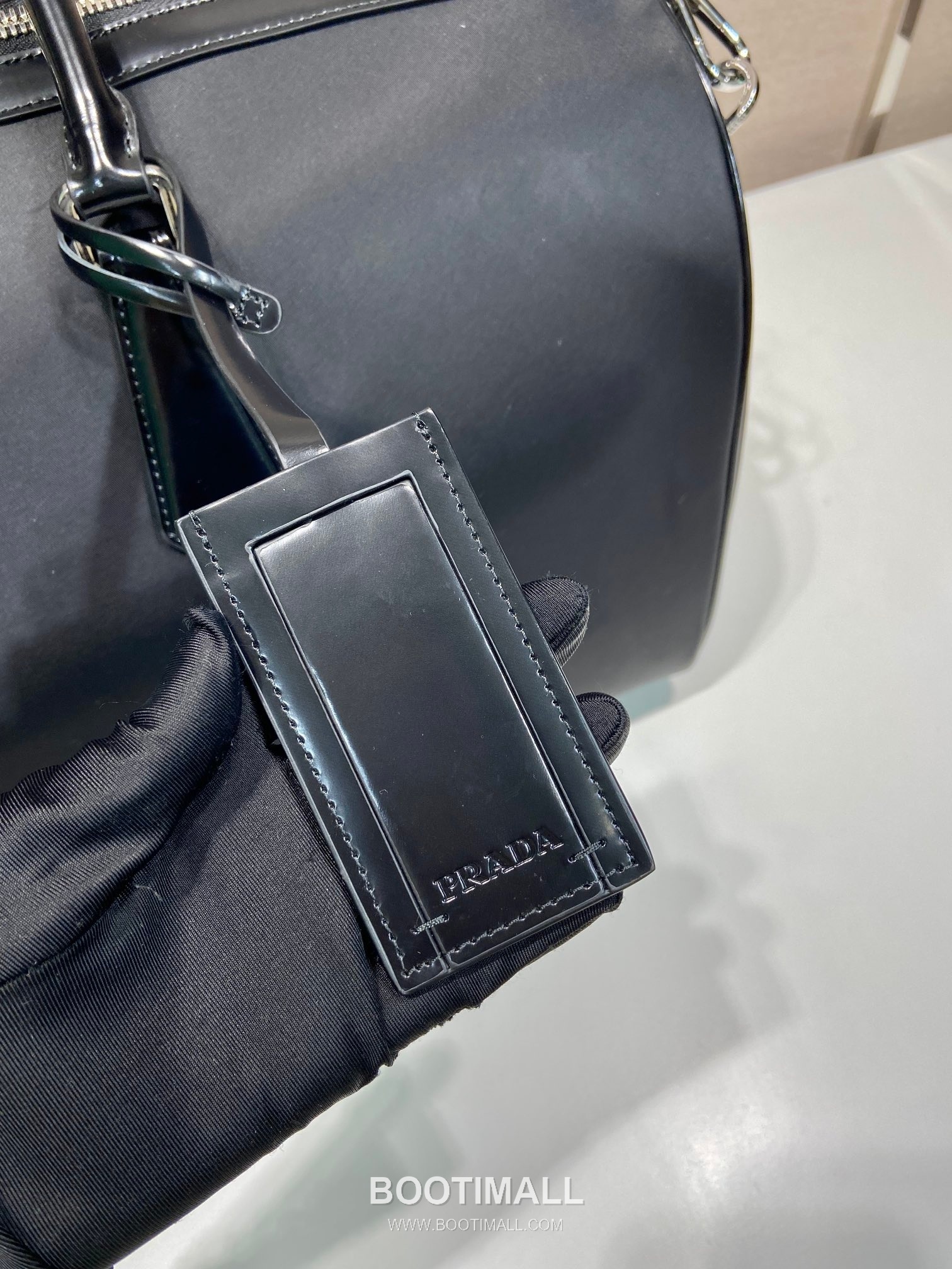 Prada Re-Nylon Travel Bag with Leather Trim and Triangle Logo 프라다 리나일론 레더 트림 삼각로고 트래블백 2VC018 50cm 6