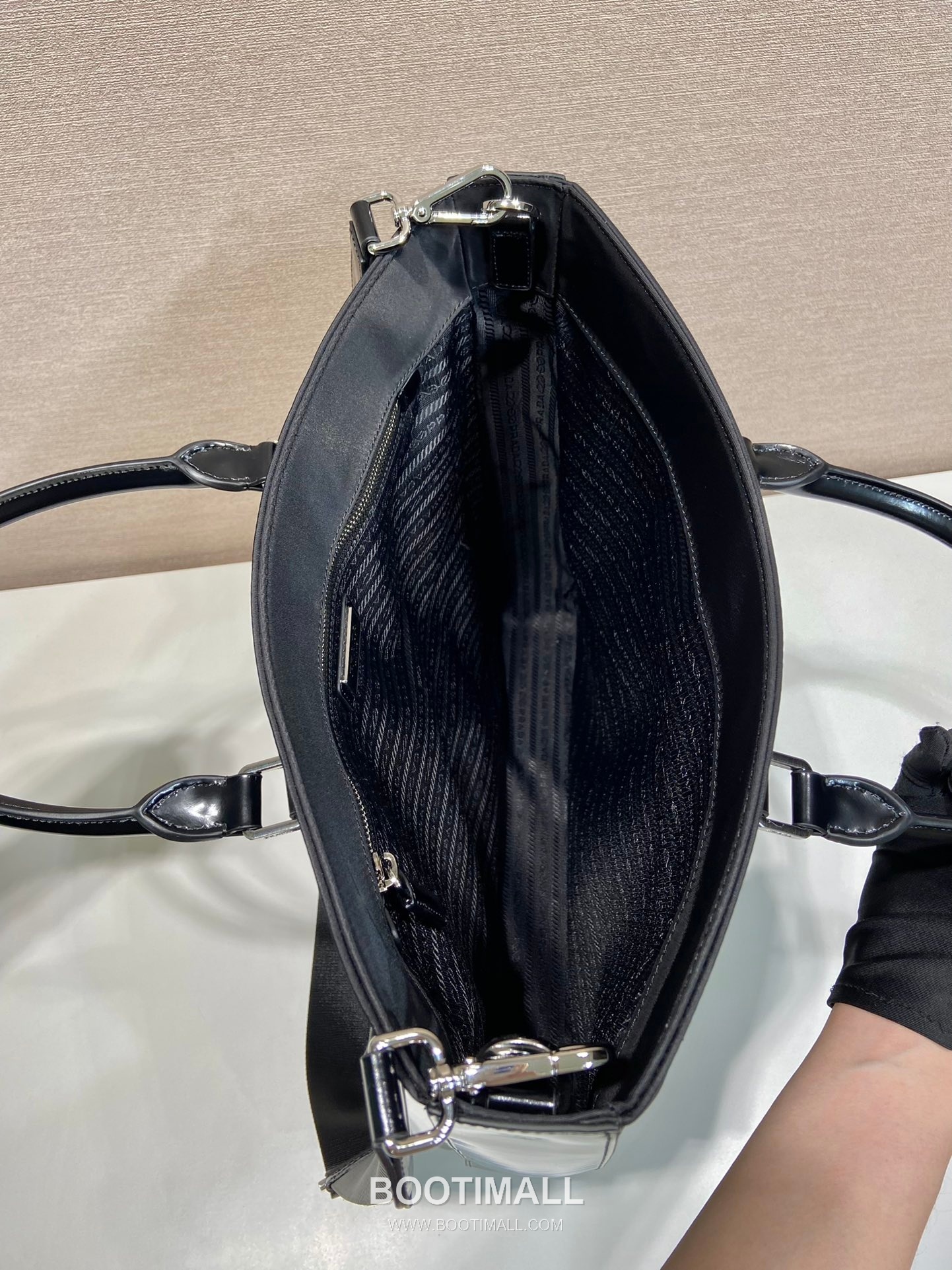 Prada Re-Nylon Leather Tote Bag with Detachable Strap and Triangle Logo 프라다 리나일론 레더 스트랩 삼각로고 토트백 2VG115 36cm 8