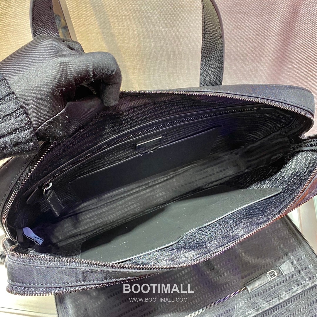 Prada Re-Nylon Briefcase with Dual Handles and Trolley Strap Detail 프라다 리나일론 듀얼 핸들 트롤리 스트랩 브리프케이스 2VE005 38cm 7