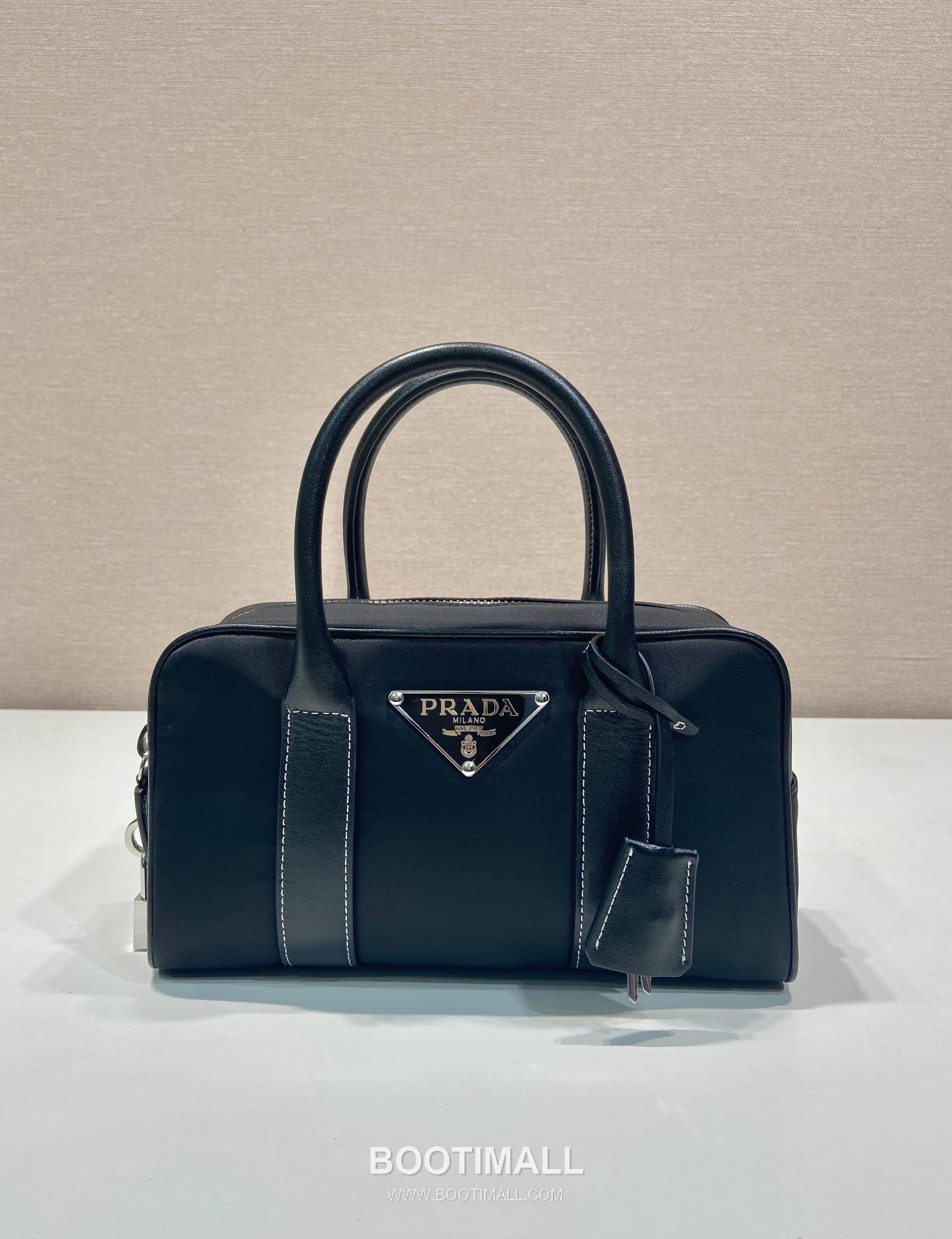 Prada Nylon Calfskin Boston Bag with Lock Detail and Triangle Logo 프라다 나일론 카프스킨 락 디테일 삼각로고 보스턴백 1BG846 24cm 1