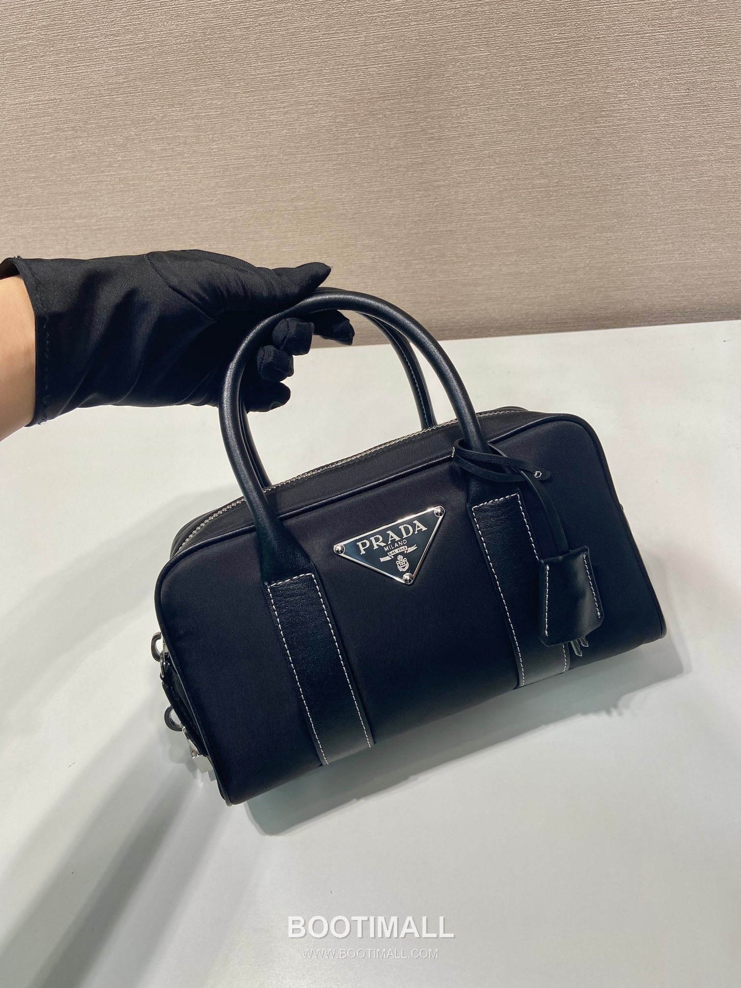 Prada Nylon Calfskin Boston Bag with Lock Detail and Triangle Logo 프라다 나일론 카프스킨 락 디테일 삼각로고 보스턴백 1BG846 24cm 2