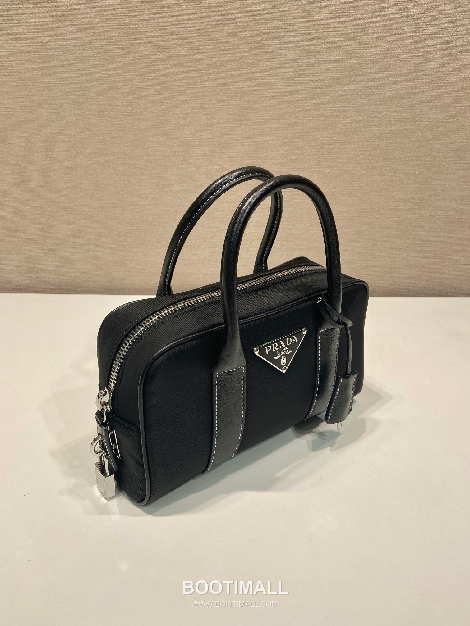 Prada Nylon Calfskin Boston Bag with Lock Detail and Triangle Logo 프라다 나일론 카프스킨 락 디테일 삼각로고 보스턴백 1BG846 24cm 3
