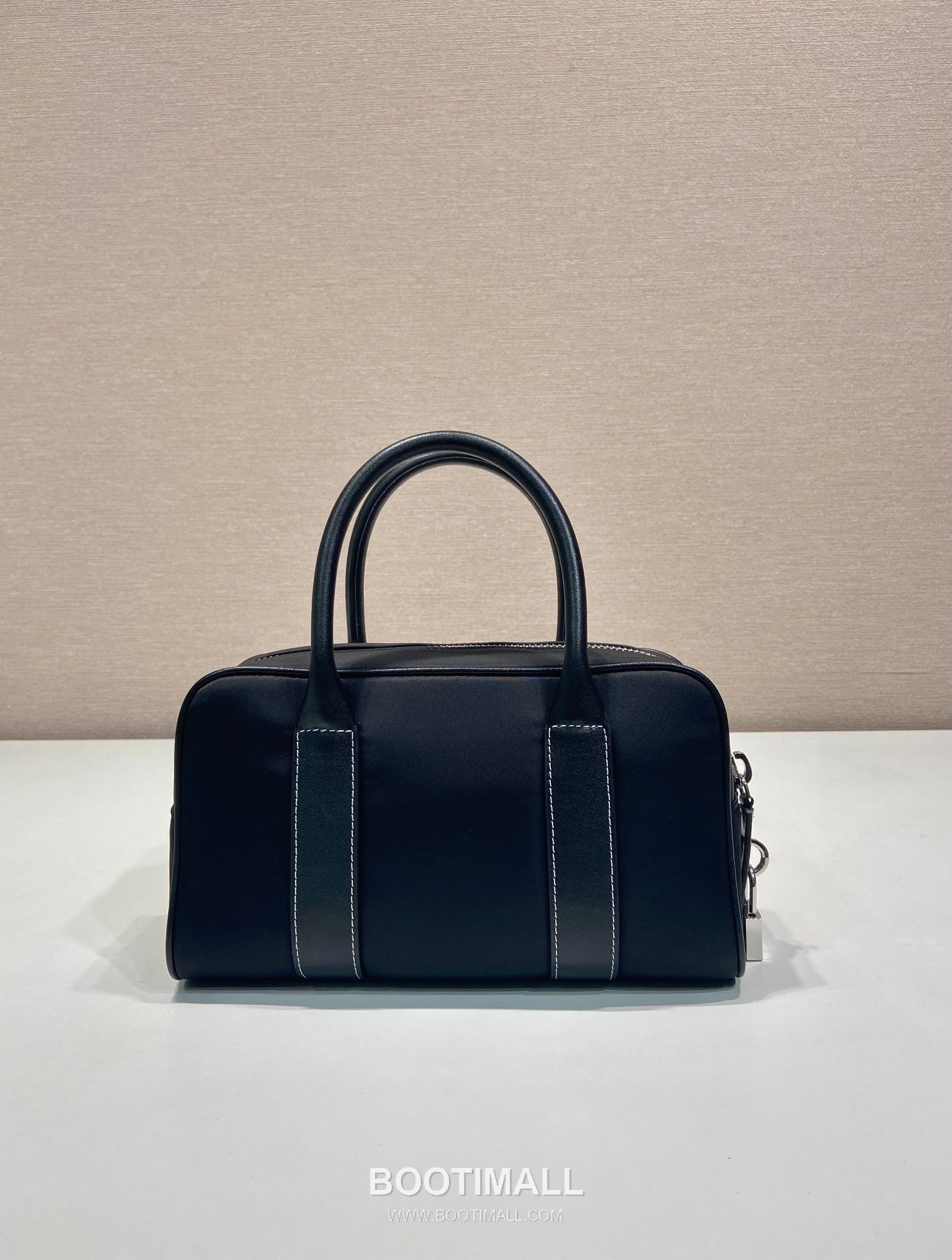 Prada Nylon Calfskin Boston Bag with Lock Detail and Triangle Logo 프라다 나일론 카프스킨 락 디테일 삼각로고 보스턴백 1BG846 24cm 4