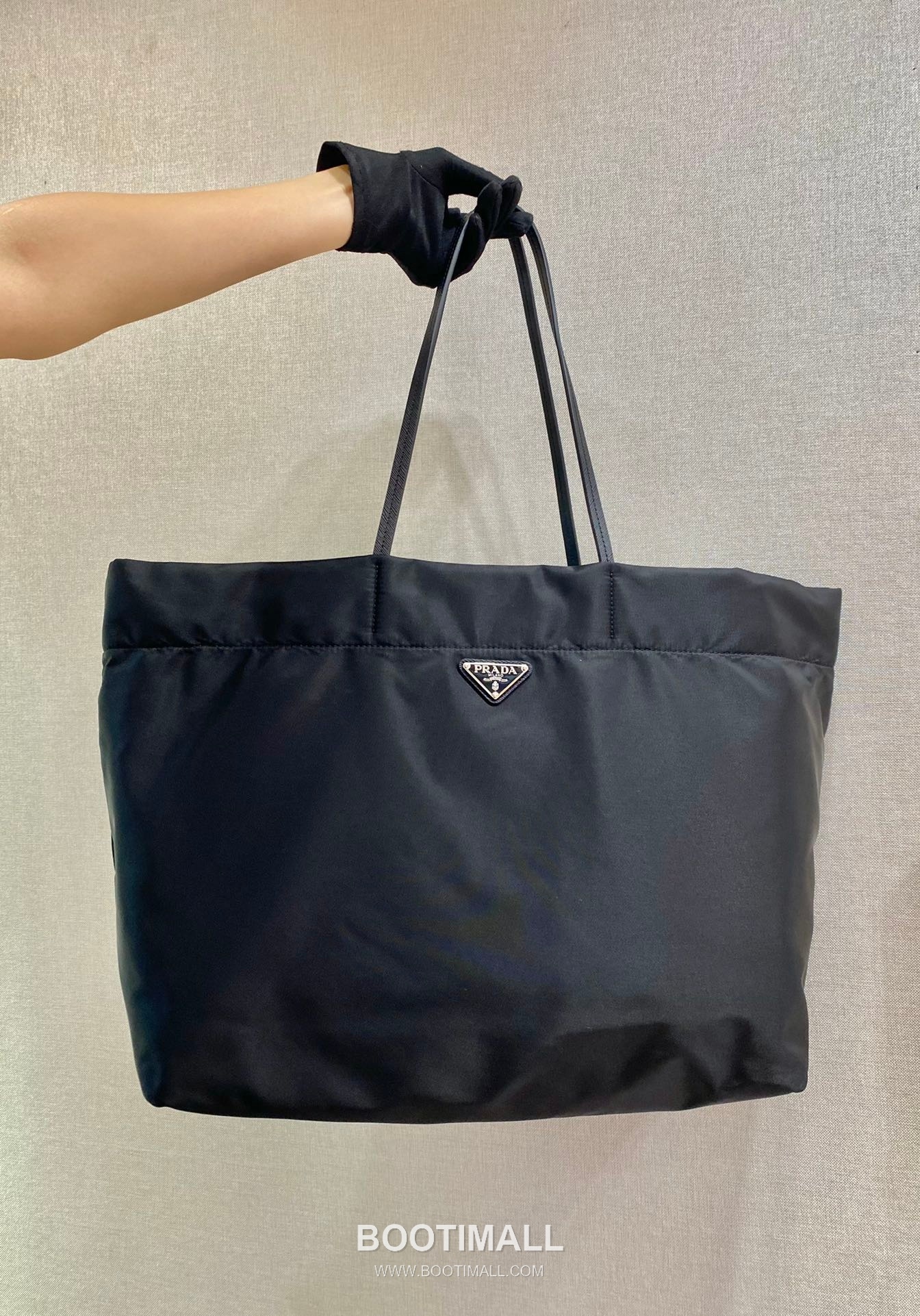 Prada Re-Nylon Saffiano Leather Tote Bag with Triangle Logo 프라다 리나일론 사피아노 레더 삼각로고 토트백 1BG107 40cm 1