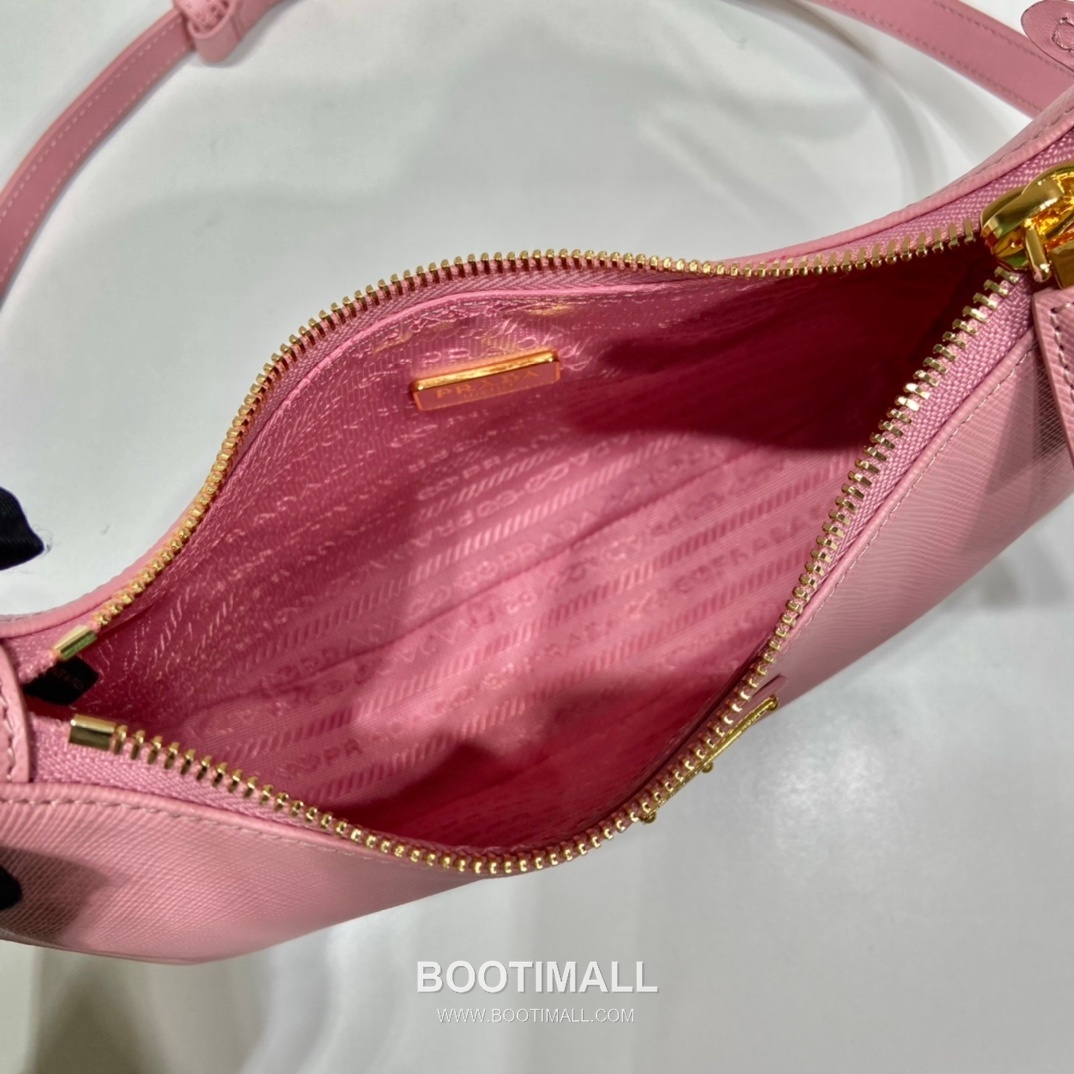 Prada Saffiano Leather Hobo Bag with Adjustable Strap and Multi Carry Design 프라다 사피아노 레더 멀티 스트랩 삼각로고 호보백 1BC204B 23cm 8
