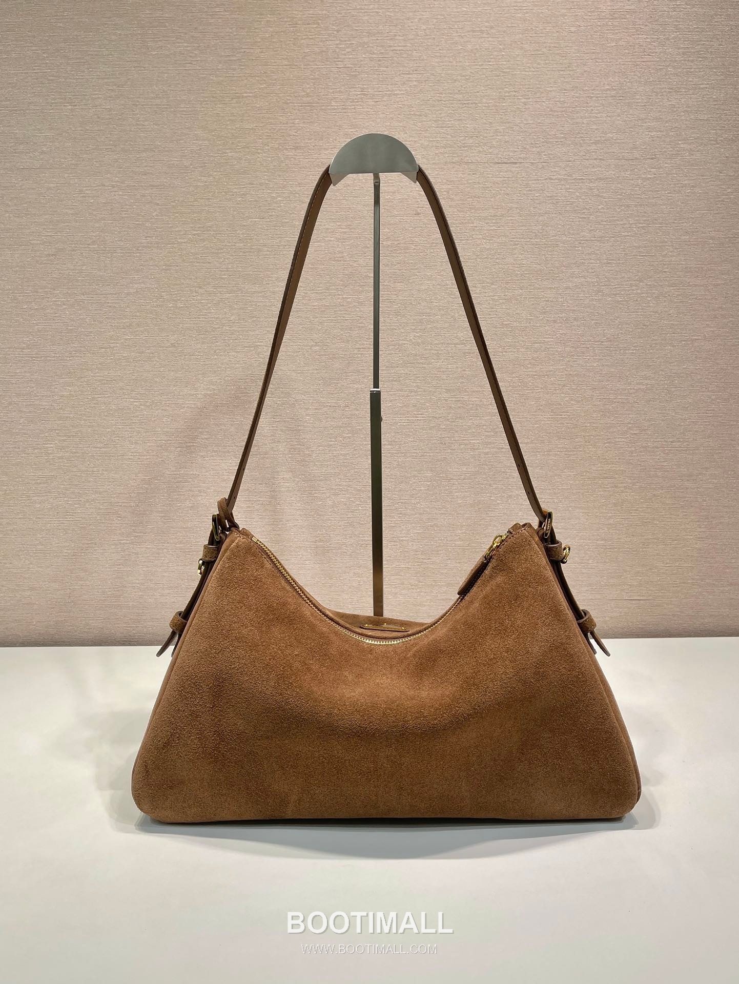 Prada Suede Leather Hobo Bag with Detachable Strap and Triangle Logo 프라다 스웨이드 레더 탈부착 스트랩 삼각로고 호보백 1BC228 39cm 4