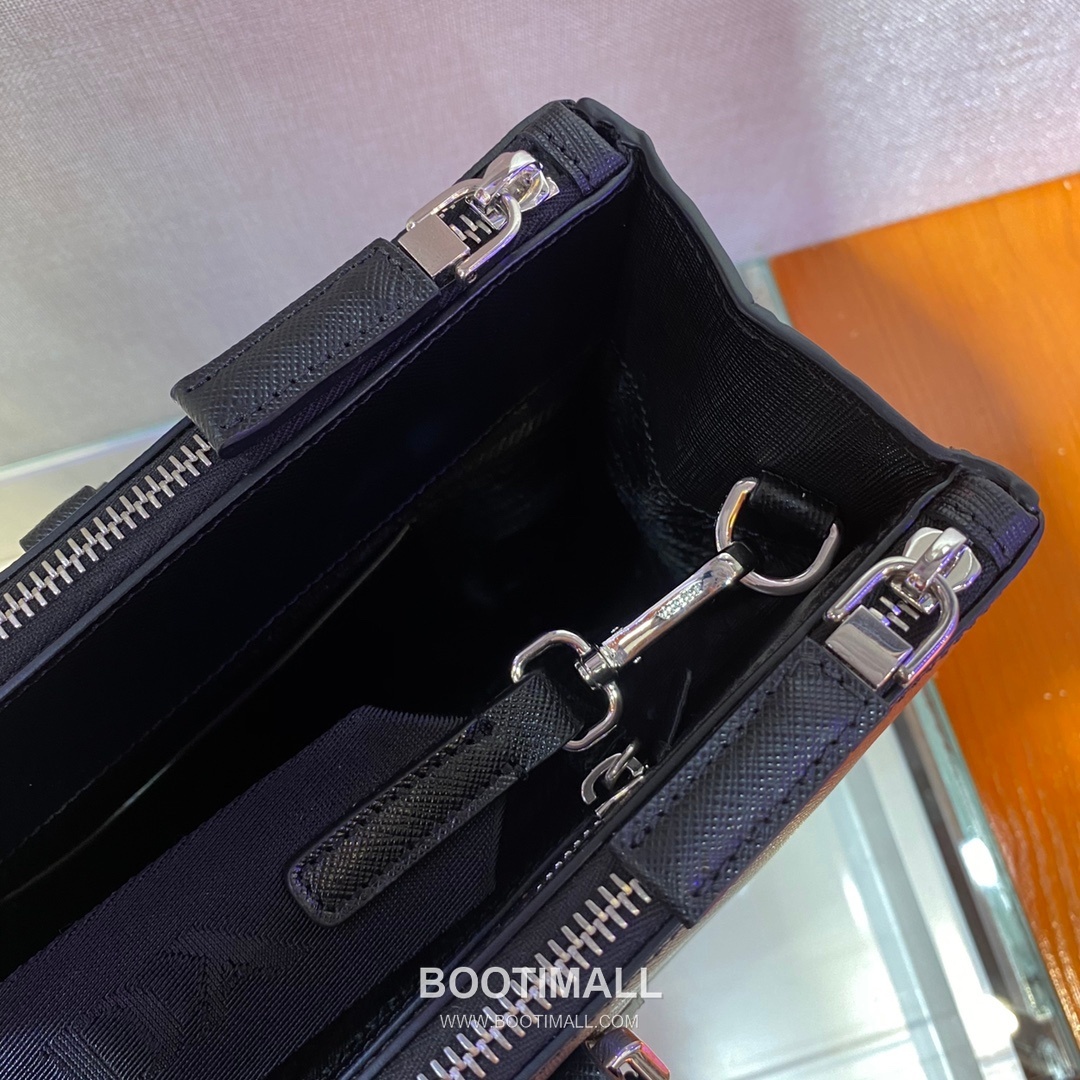 Prada Calfskin Leather Tote Bag with Nylon Strap and Multi Pocket Detail 프라다 카프스킨 레더 나일론 스트랩 멀티포켓 브리프케이스 2VG061 39cm 7