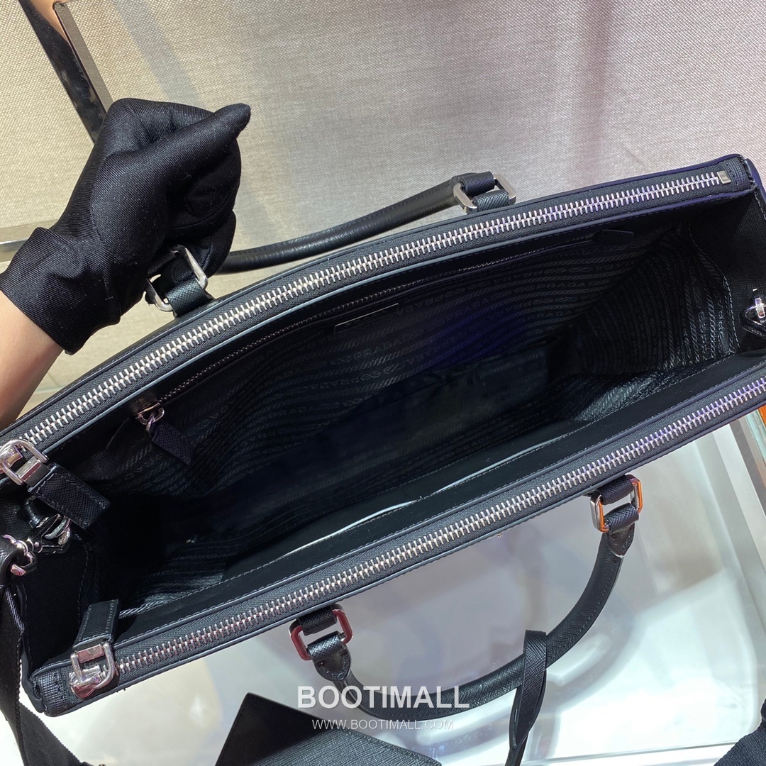 Prada Calfskin Leather Tote Bag with Nylon Strap and Multi Pocket Detail 프라다 카프스킨 레더 나일론 스트랩 멀티포켓 브리프케이스 2VG061 39cm 8