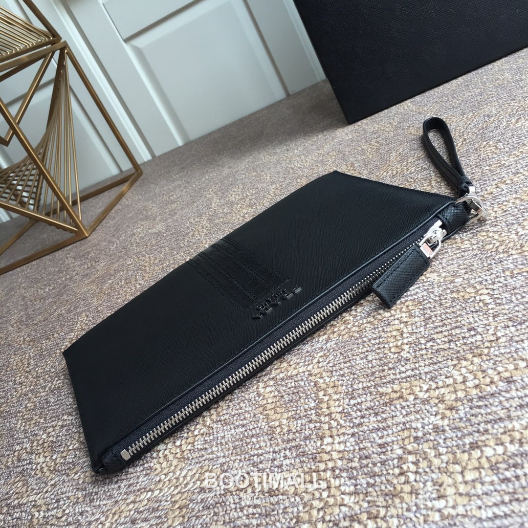 Prada Saffiano Leather Clutch Bag with Crocodile Pattern and Zip Closure 프라다 사피아노 레더 크로커다일 패턴 지퍼 클러치백 2NG005G 28cm 5