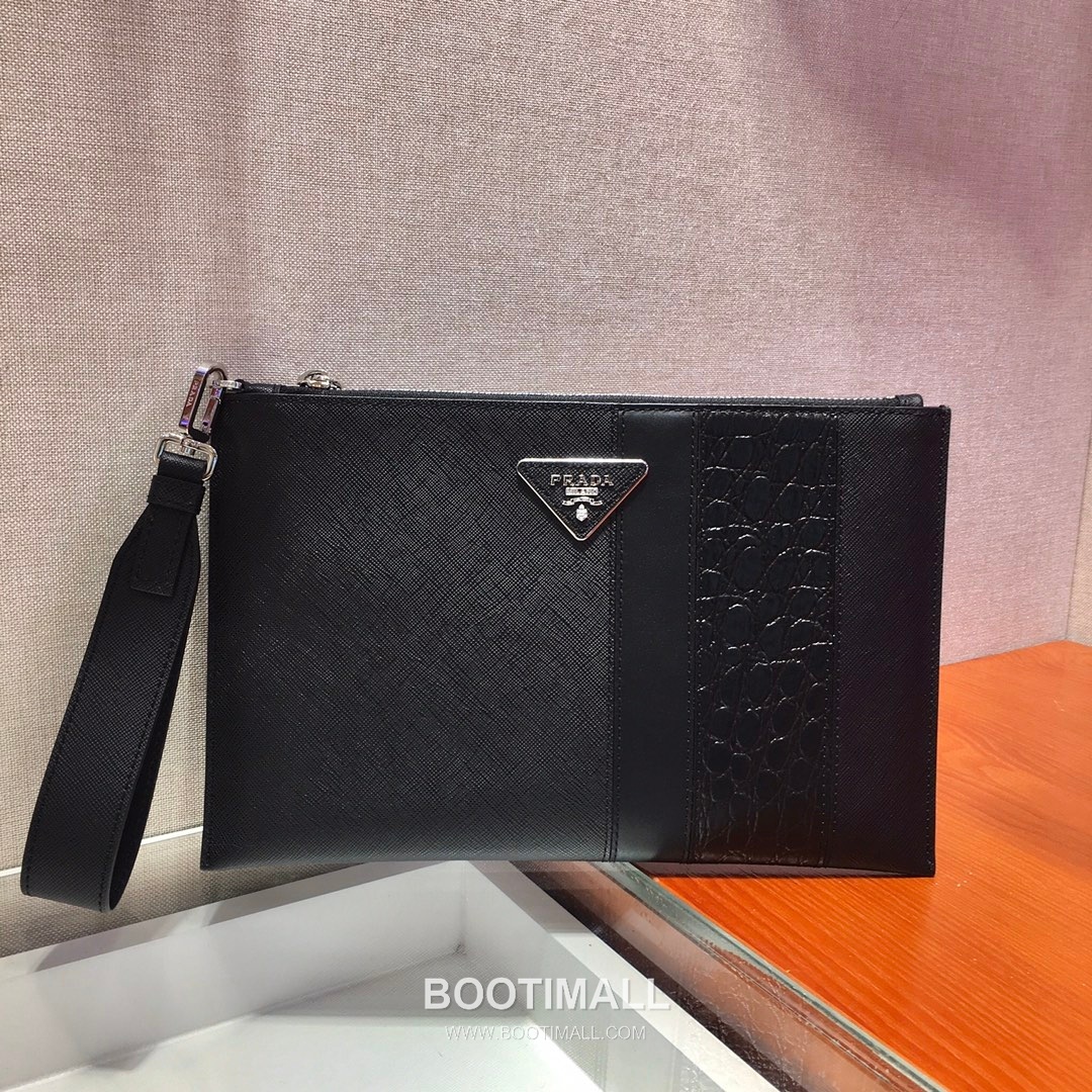 Prada Saffiano Leather Clutch Bag with Card Slots and Triangle Logo 프라다 사피아노 레더 카드슬롯 삼각로고 클러치백 2NG005G 28cm 2