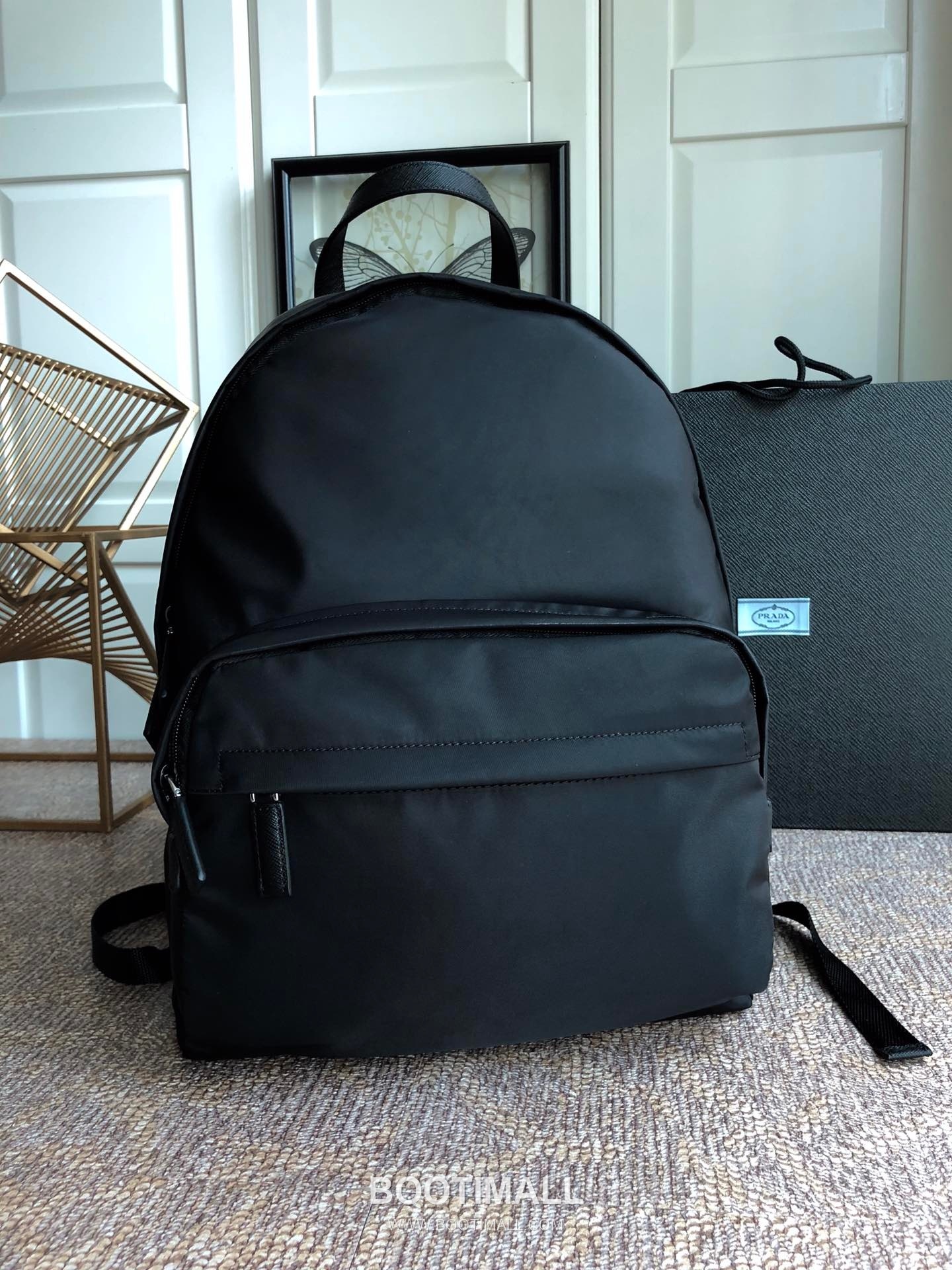 Prada Parachute Nylon Backpack with Multi Pocket and Minimal Design 프라다 패러슈트 나일론 멀티포켓 미니멀 백팩 2VL066 29cm 1