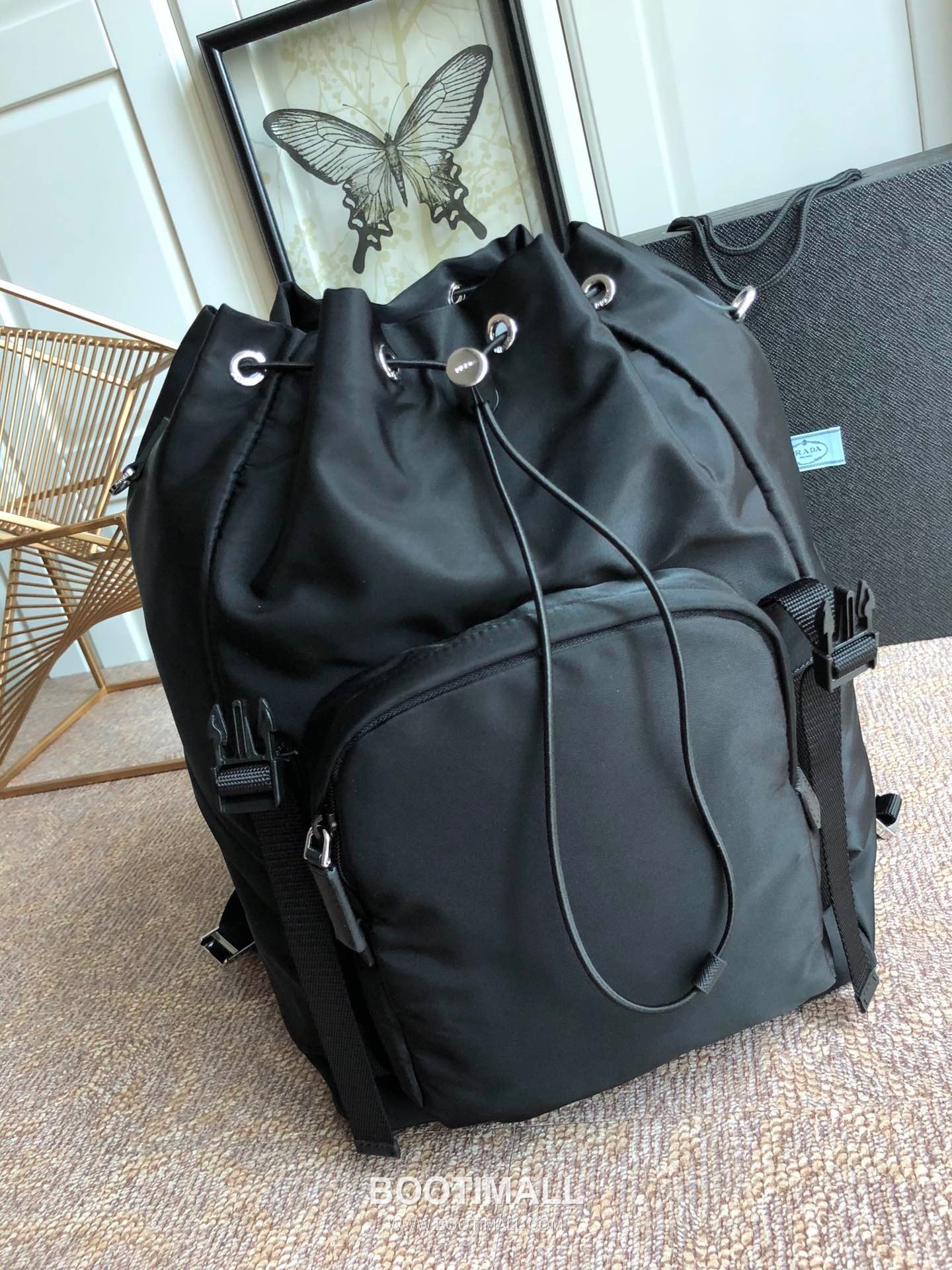 Prada Parachute Nylon Backpack with Buckle Pockets and Triangle Logo 프라다 패러슈트 나일론 버클 포켓 삼각로고 백팩 2VG0135 27cm 5