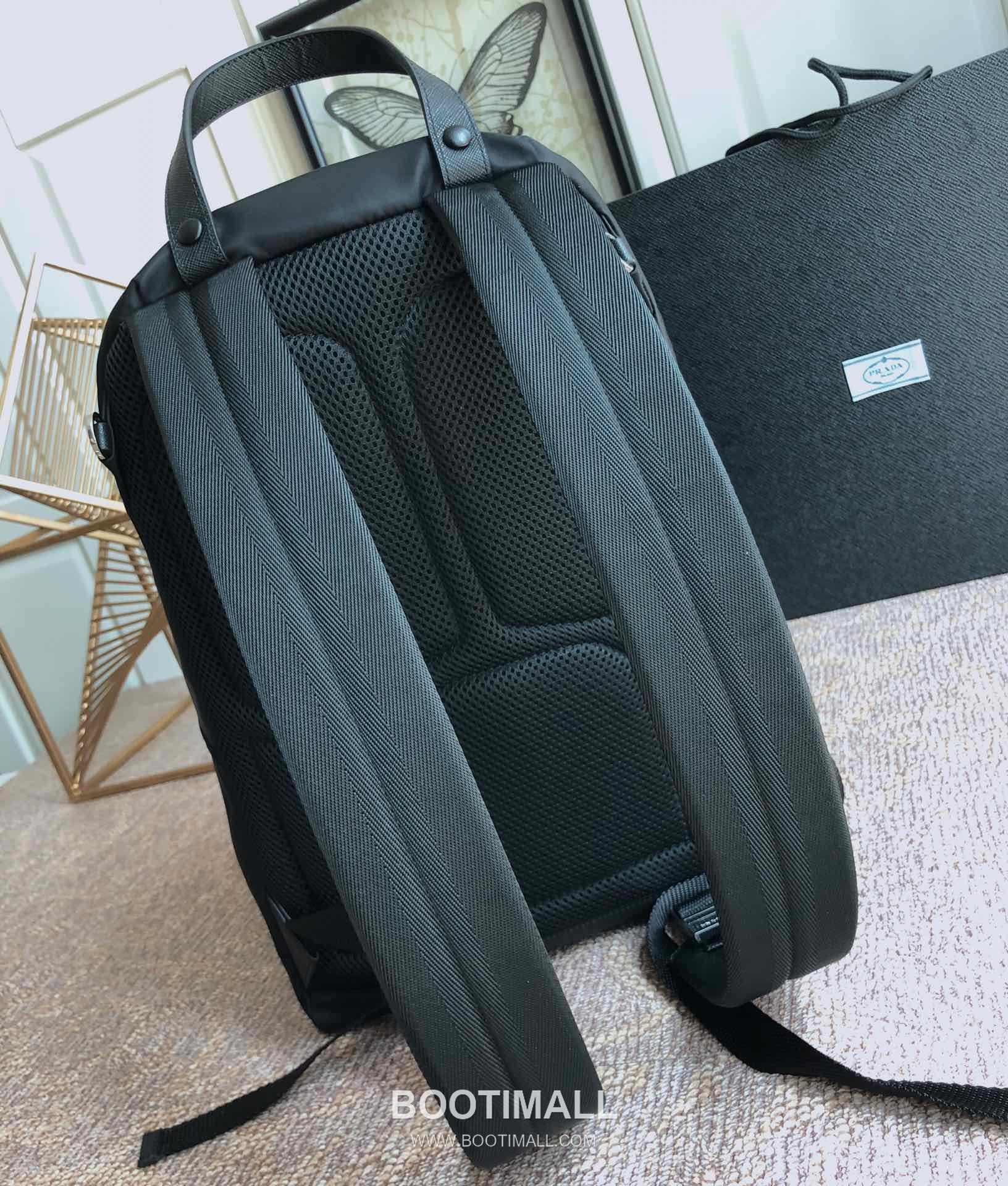 Prada Parachute Nylon Backpack with Buckle Pockets and Triangle Logo 프라다 패러슈트 나일론 버클 포켓 삼각로고 백팩 2VG0135 27cm 7