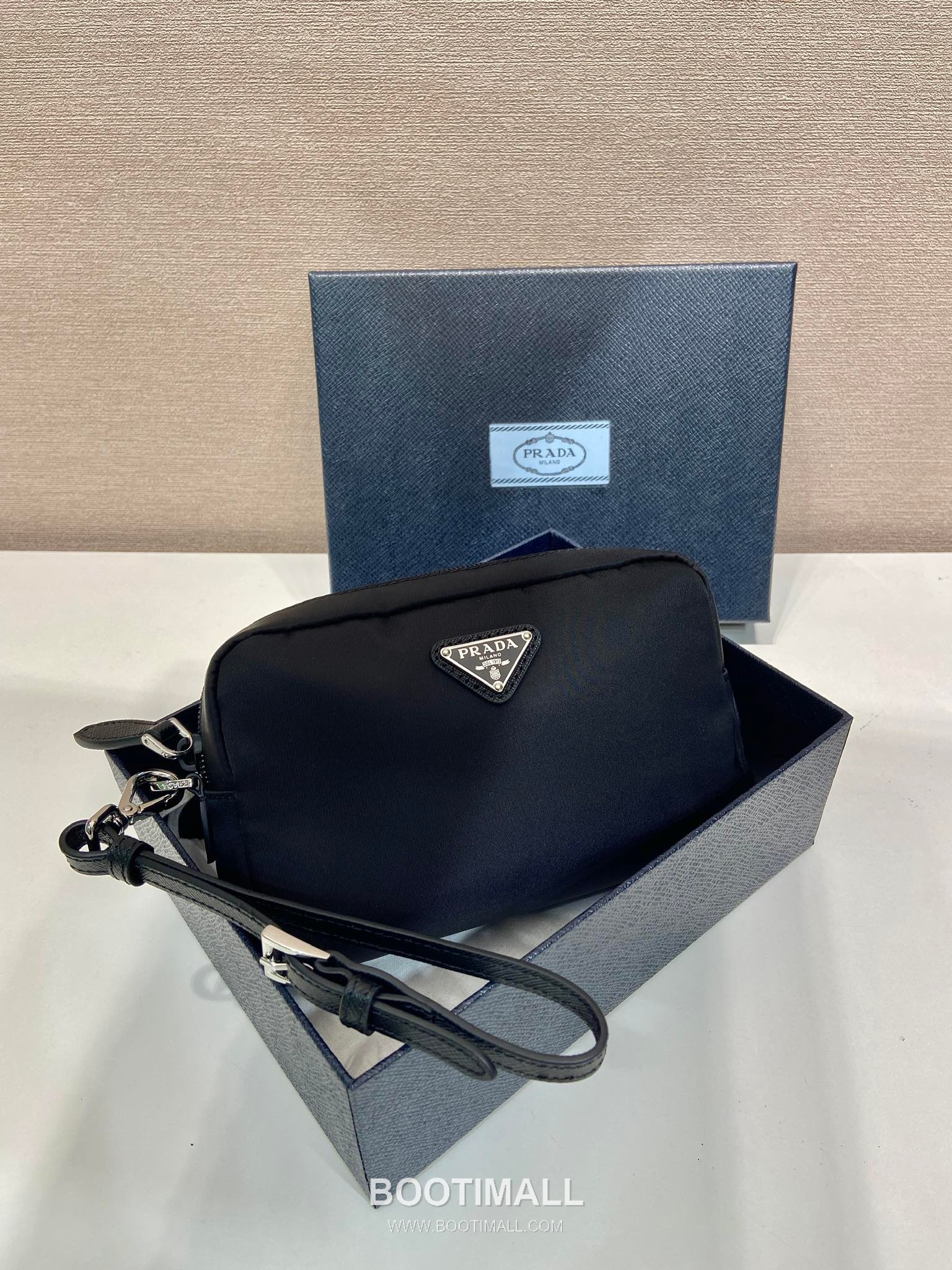 Prada Re-Nylon Clutch Bag with Leather Wrist Strap and Triangle Logo 프라다 리나일론 레더 손목 스트랩 삼각로고 클러치백 1NS021 17cm 2
