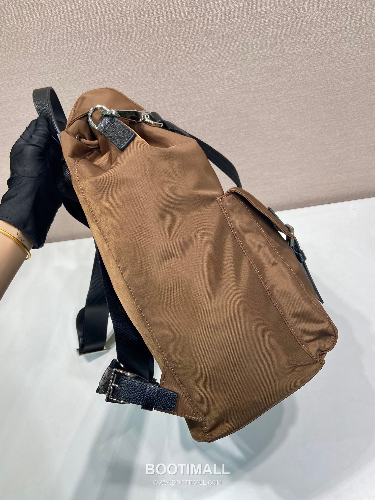 Prada Re-Nylon Backpack with Detachable Strap and Dual Carry Design 프라다 리나일론 탈부착 스트랩 듀얼 캐리 백팩 2VZ110A 34cm 5