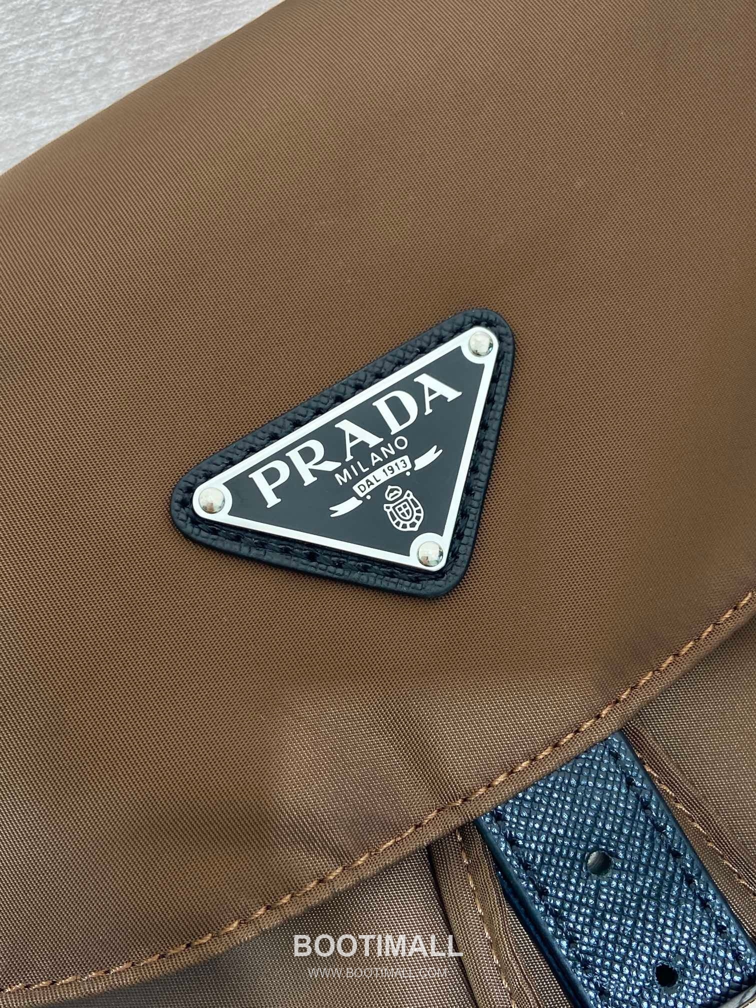 Prada Re-Nylon Backpack with Detachable Strap and Dual Carry Design 프라다 리나일론 탈부착 스트랩 듀얼 캐리 백팩 2VZ110A 34cm 7