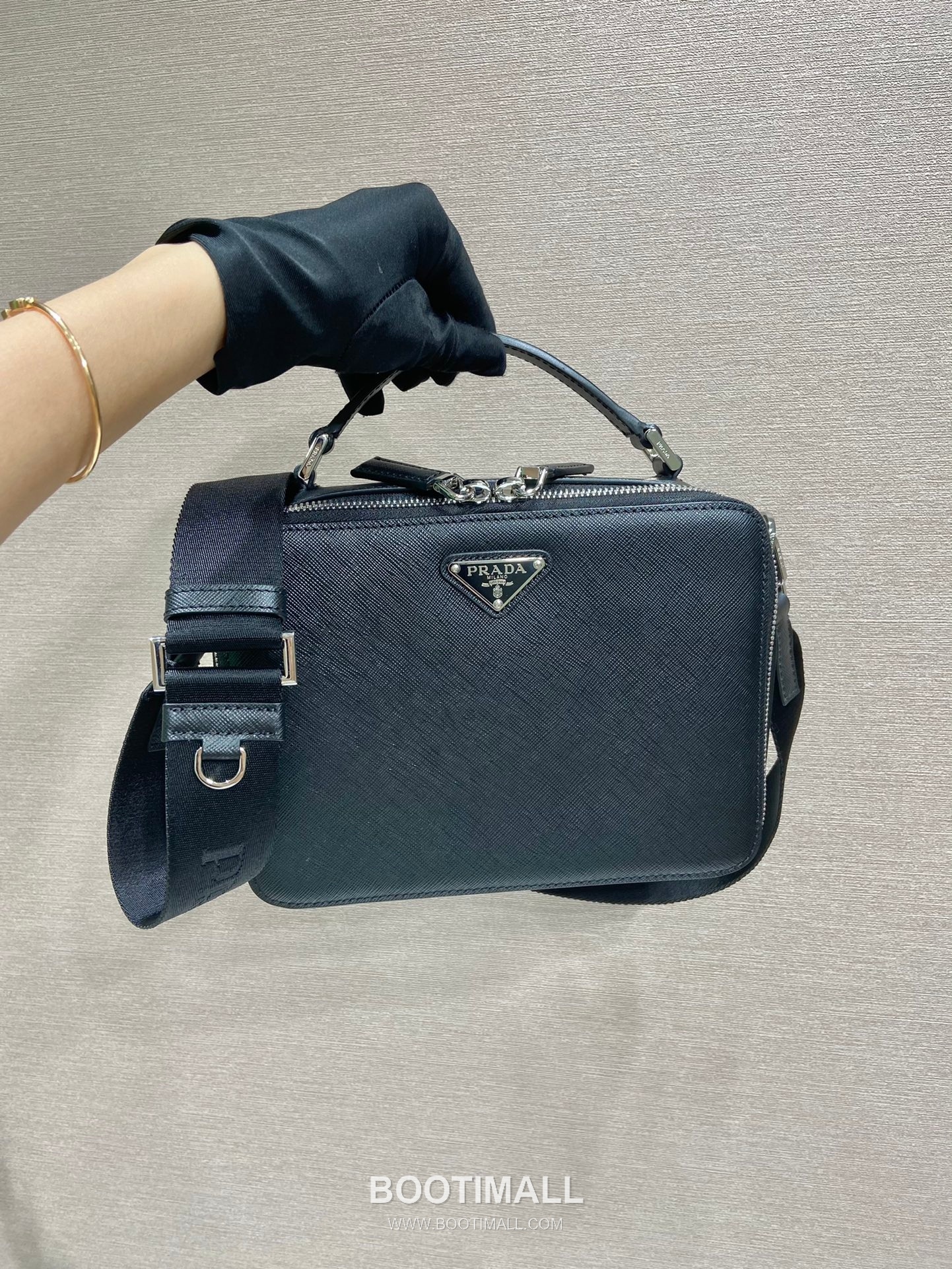 Prada Saffiano Leather Brique Bag with Top Handle and Nylon Strap 프라다 사피아노 레더 탑핸들 나일론 스트랩 브리크백 2VH069 22cm 1