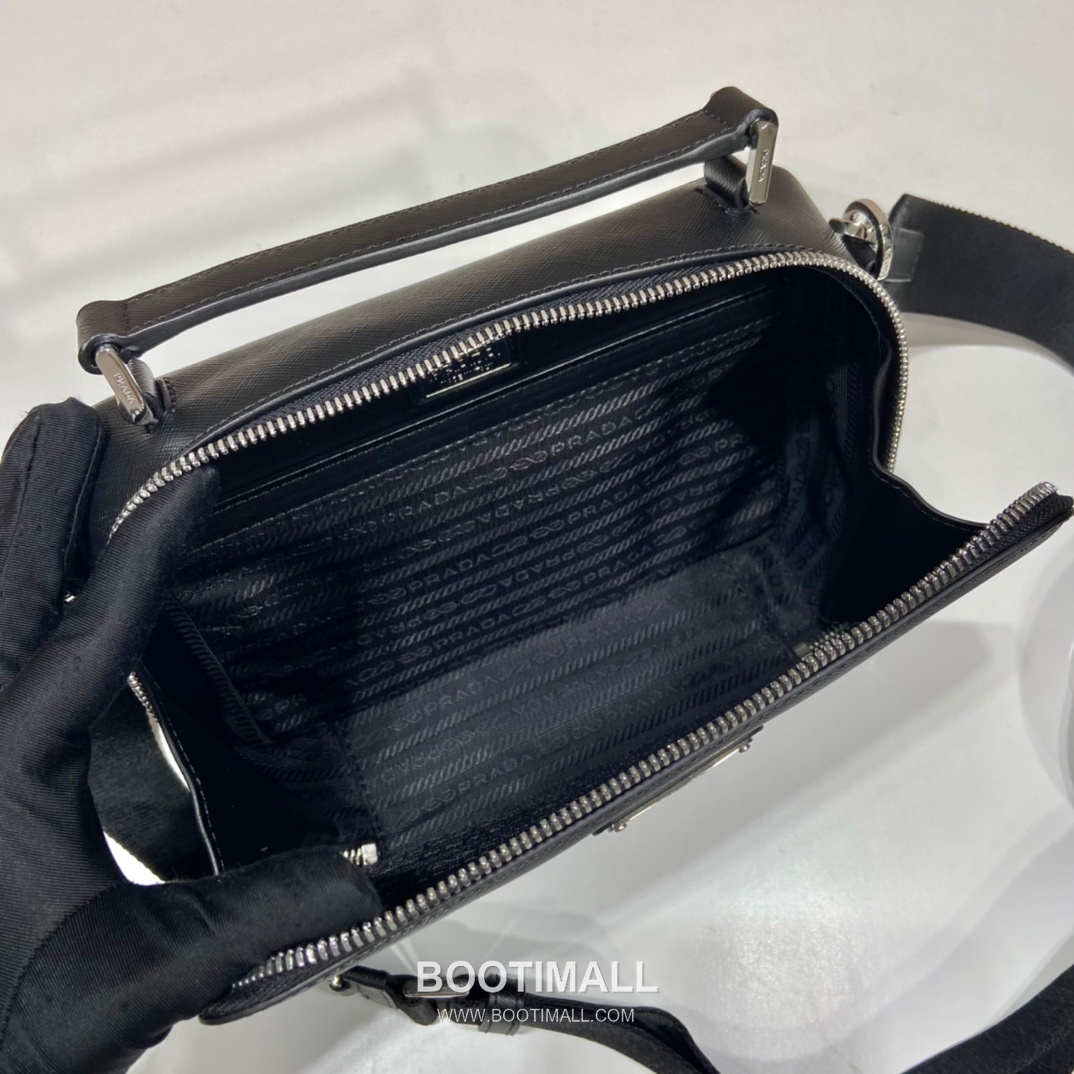 Prada Saffiano Leather Brique Bag with Top Handle and Nylon Strap 프라다 사피아노 레더 탑핸들 나일론 스트랩 브리크백 2VH069 22cm 8